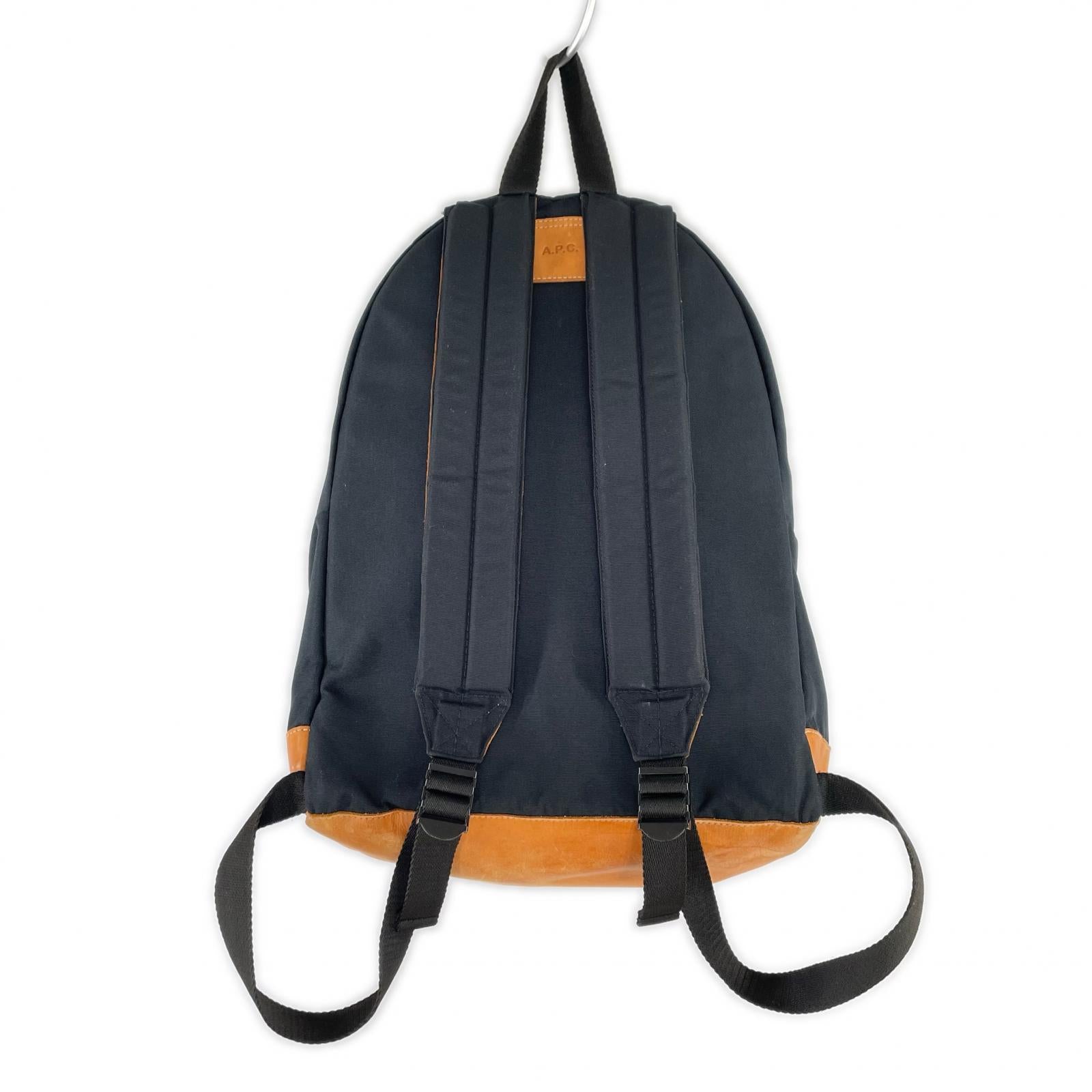 リュック・デイパック A.P.C. ブラック ブラック