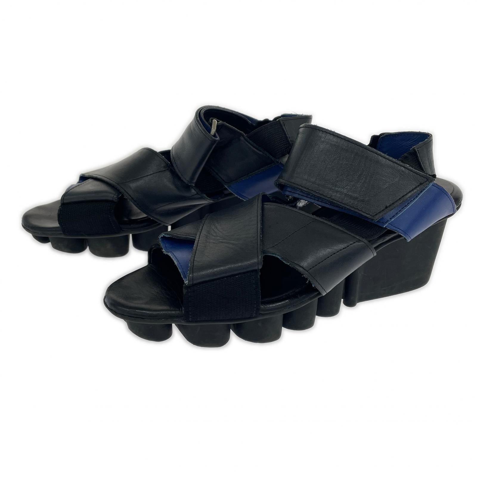 パンプス issey miyake サンダル 23.5 23.5cm (US5 1/2 UK5 EU37) ブラック