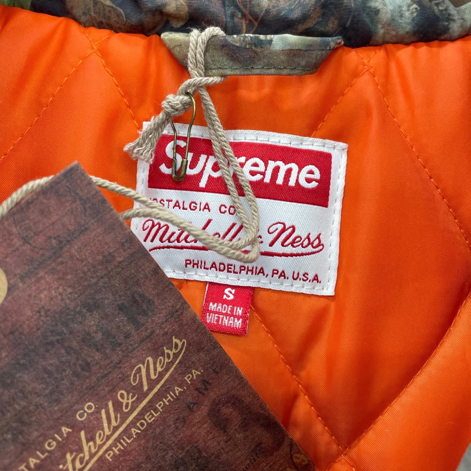 ブルゾン Mitchell&Ness24AW Hooded Stadium Jacket S