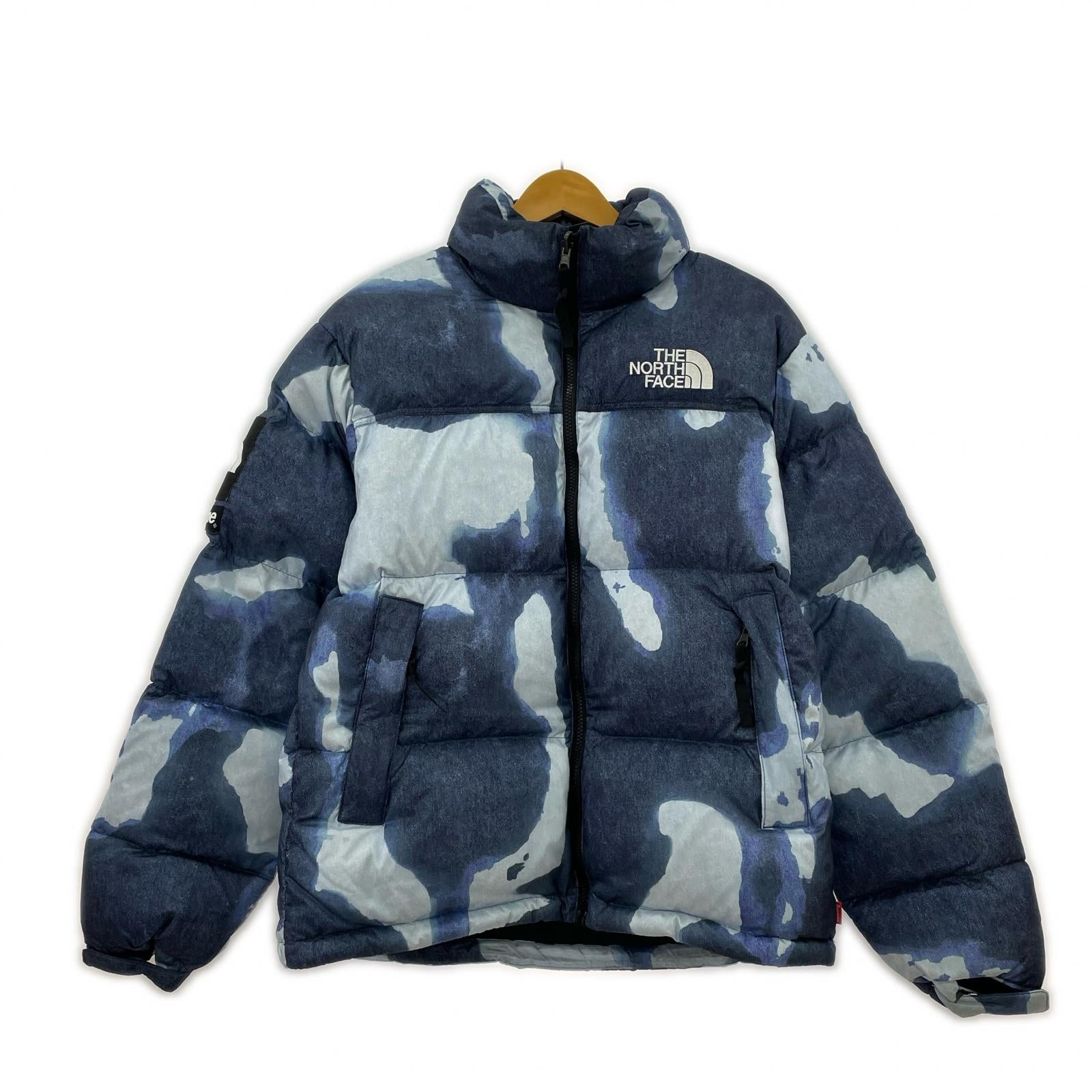 ダウンジャケット THE NORTH FACE BLEACHED DENIM NUPTSE S