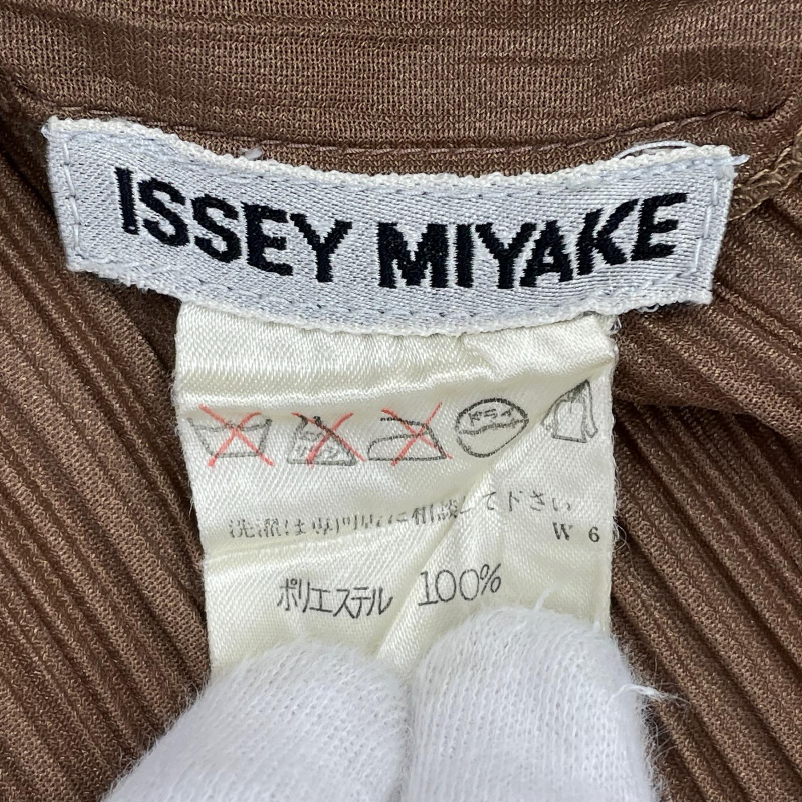 長袖Tシャツ ISSEY MIYAKE 長袖Tシャツ・カットソー M ブラウン
