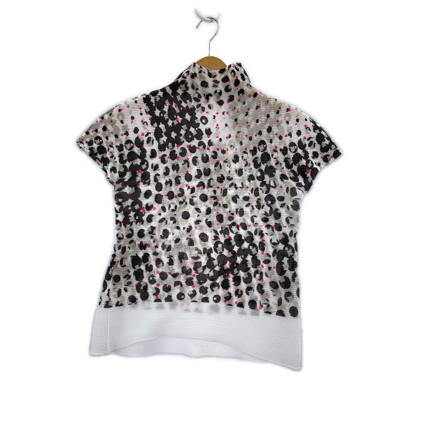 その他トップス me ISSEY MIYAKE レオパード プリーツカットソー