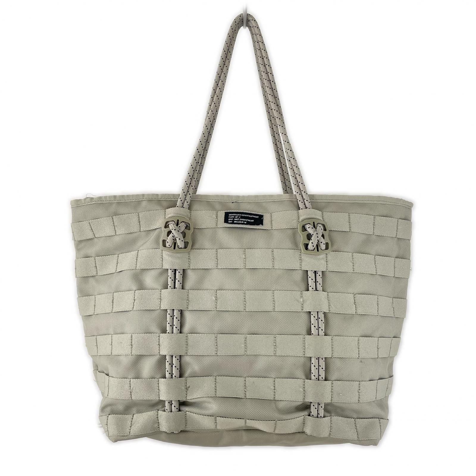 その他バッグ AIR FORCE 1 TOTE BAG カーキ