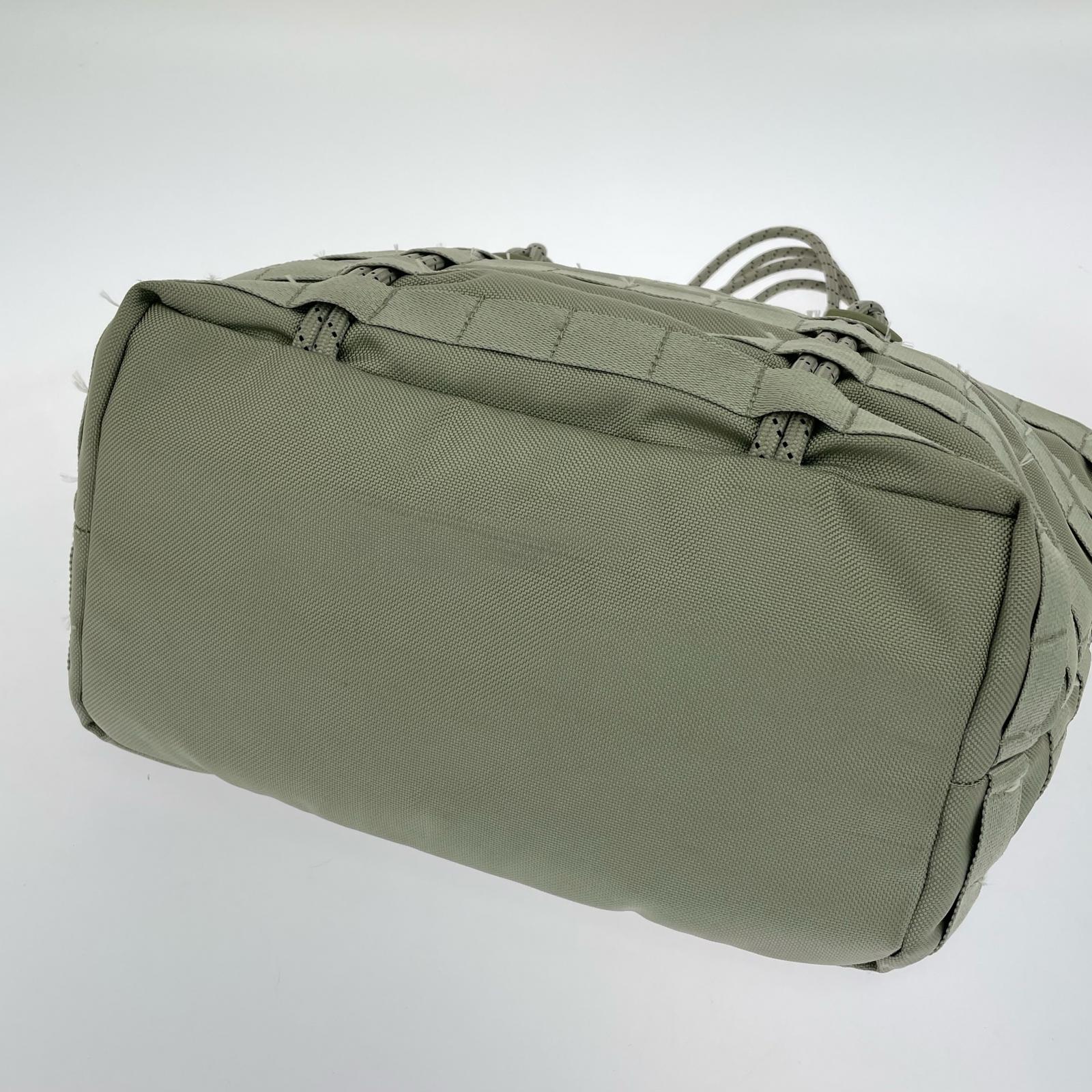 その他バッグ AIR FORCE 1 TOTE BAG カーキ