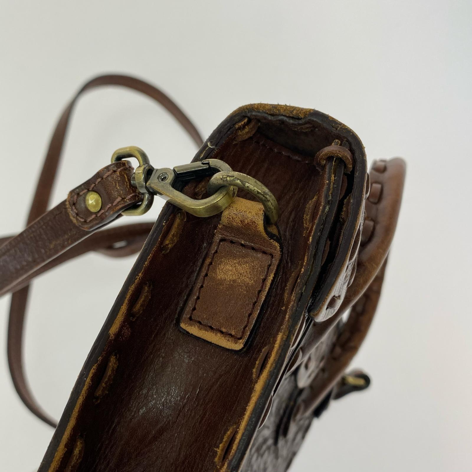 ショルダーバッグ Carving Tribes レザーバッグ ブラウン