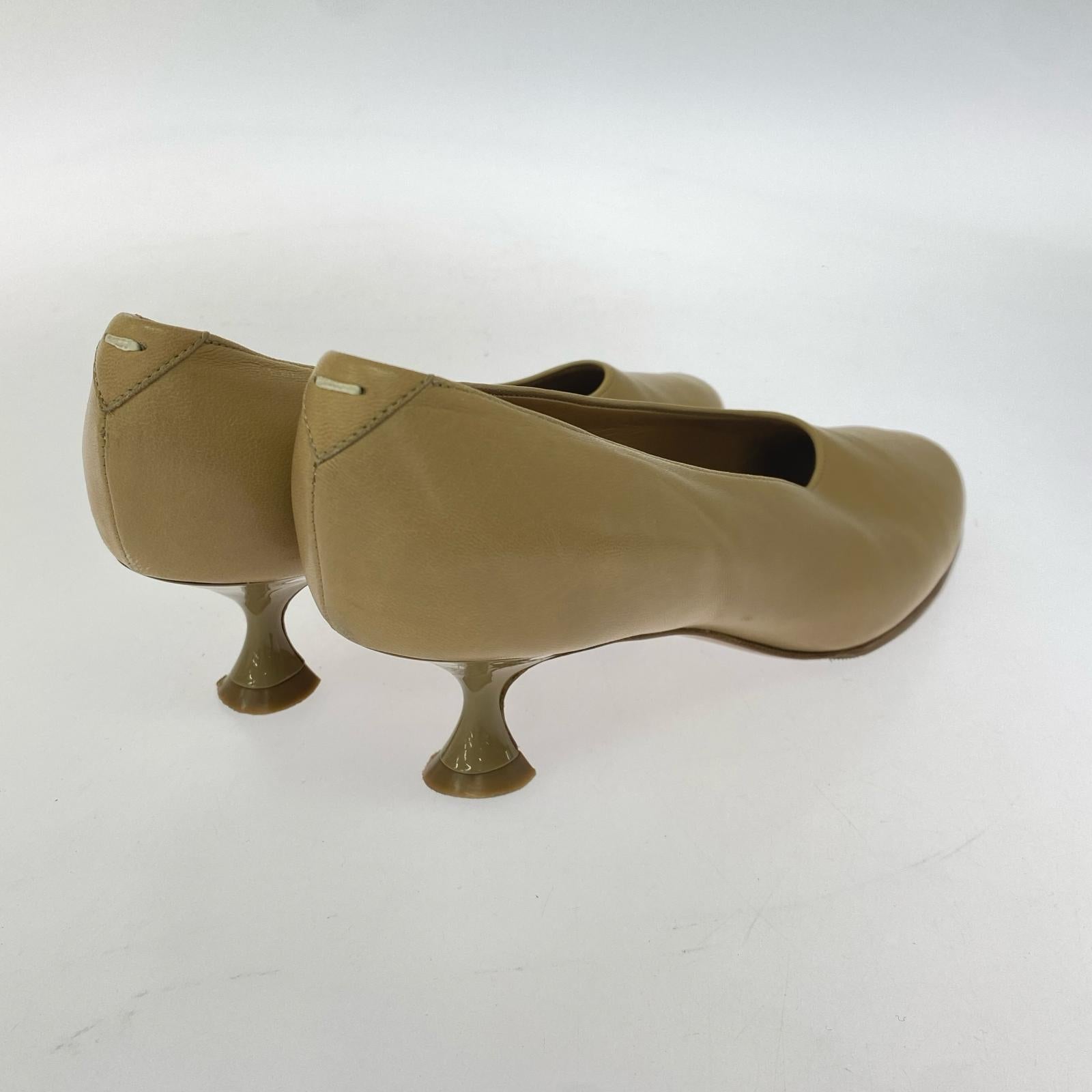 パンプス フレア キトゥンヒールパンプス 37 37 ベージュ