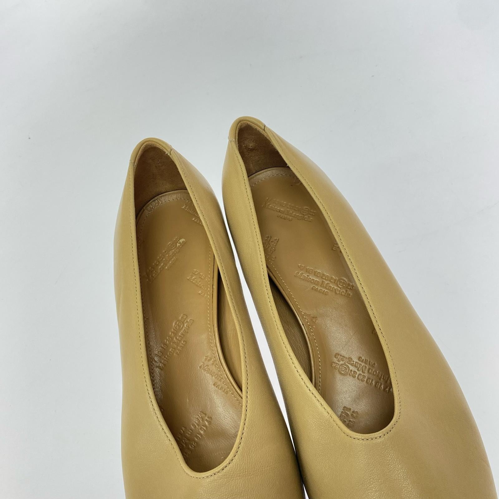 パンプス フレア キトゥンヒールパンプス 37 37 ベージュ