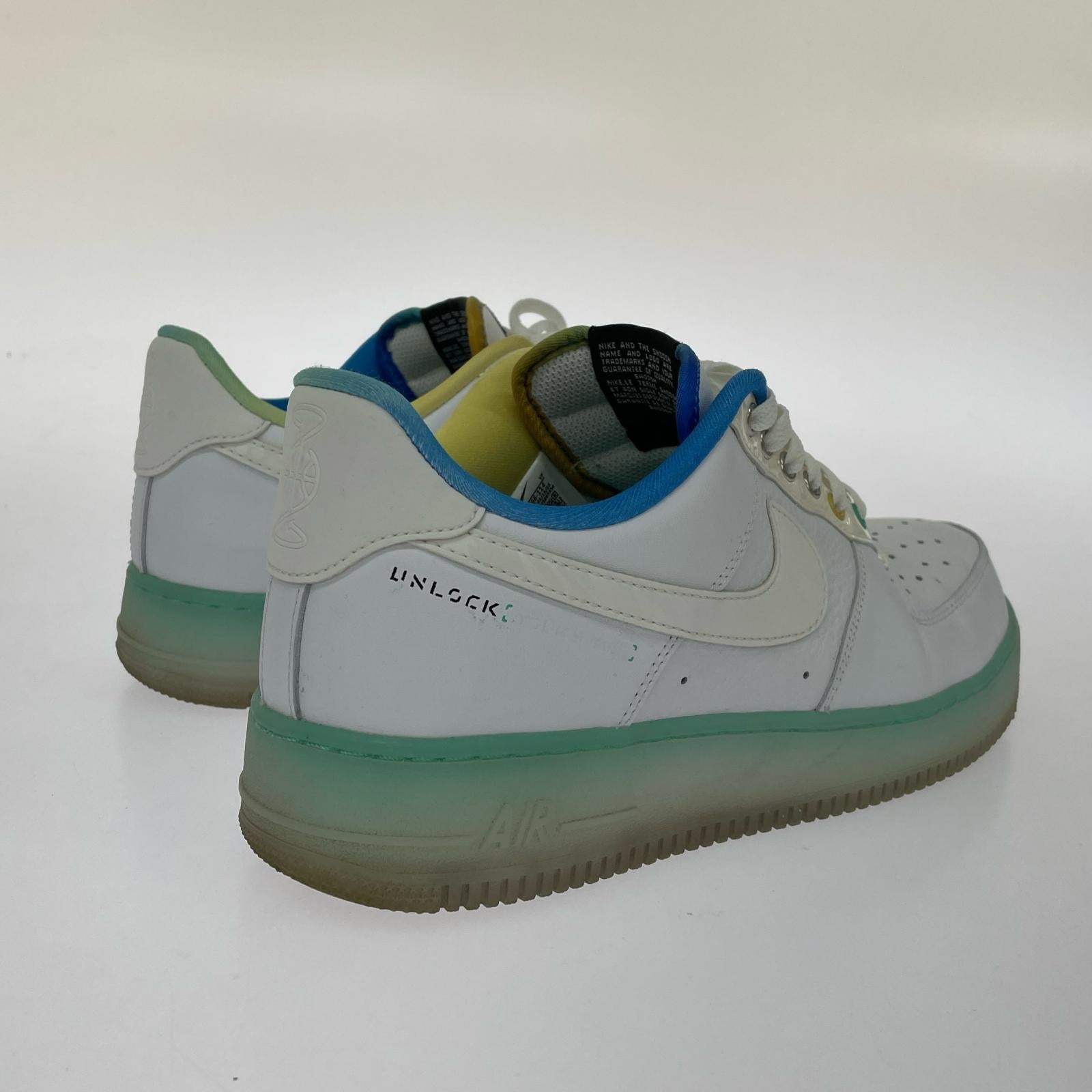 スニーカー AIR FORCE 1 Unlock Your Space 白 27.5cm 27.5cm (US9 1/2 UK9 EU45) ホワイト