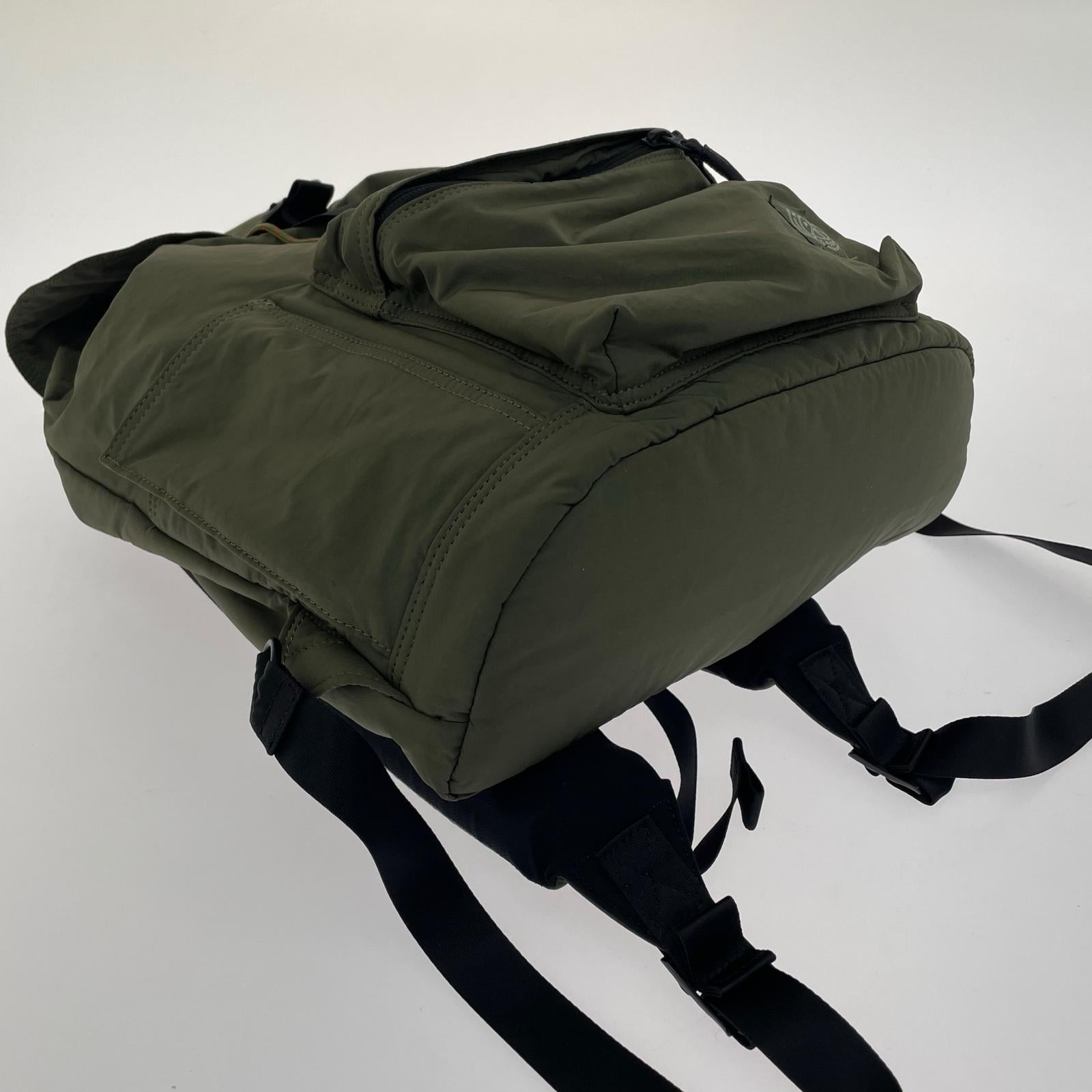 リュック・デイパック NEWTON WEATHER EASY RUCKSACK カーキ