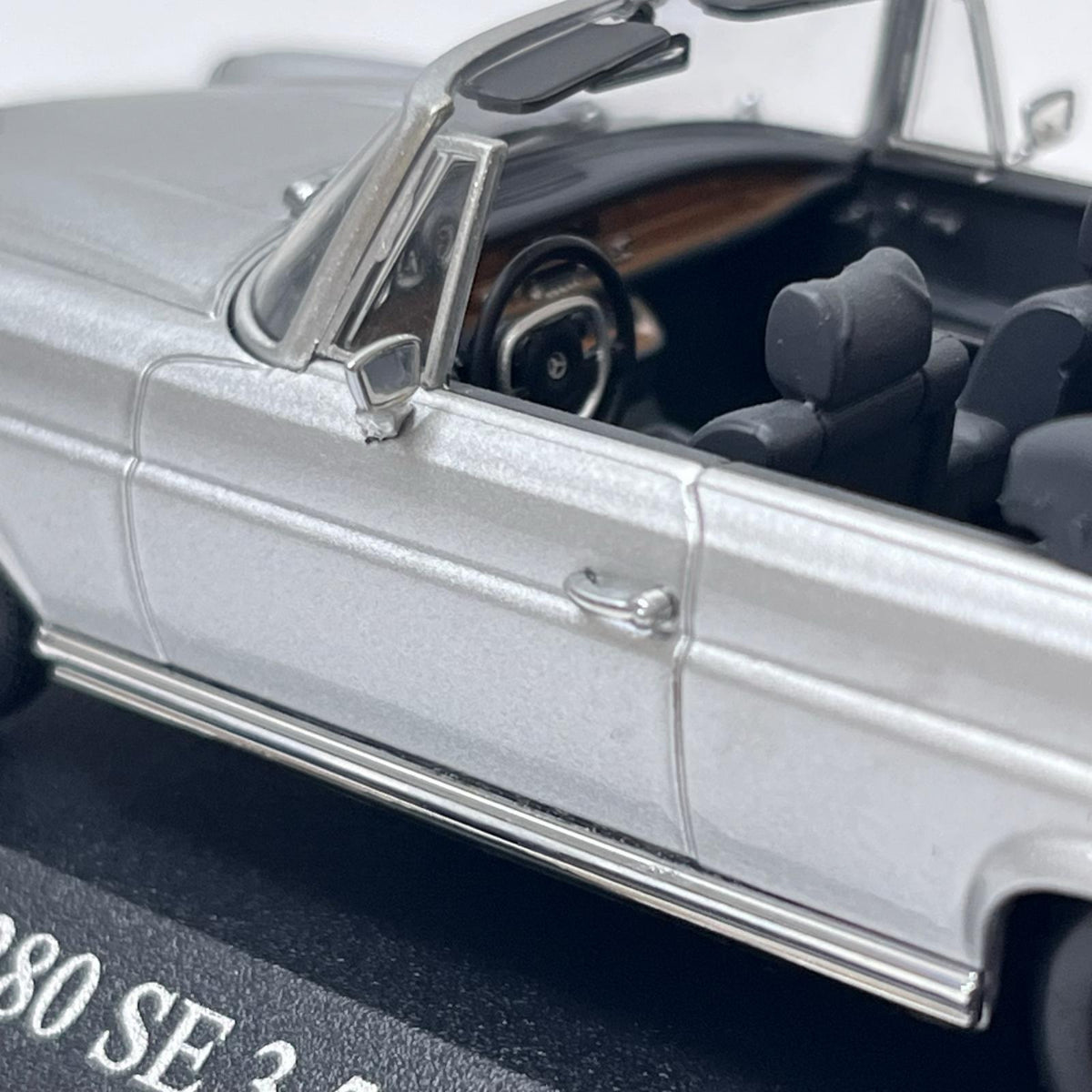 PMA メルセデスベンツ 280 SE カブリオレ 1970 ミニチャンプス 1/43 メルセデス・ベンツ 280SE カブリオレ シルバー MINICHAMPS(ミニチャンプス) スケールカー