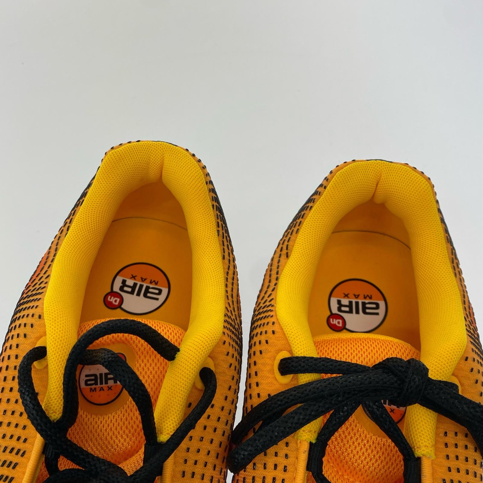 スニーカー Air Max DN SE Laser Orange (30.0) HM0810-800 30cm (US12 UK11 1/2 EU50) オレンジ