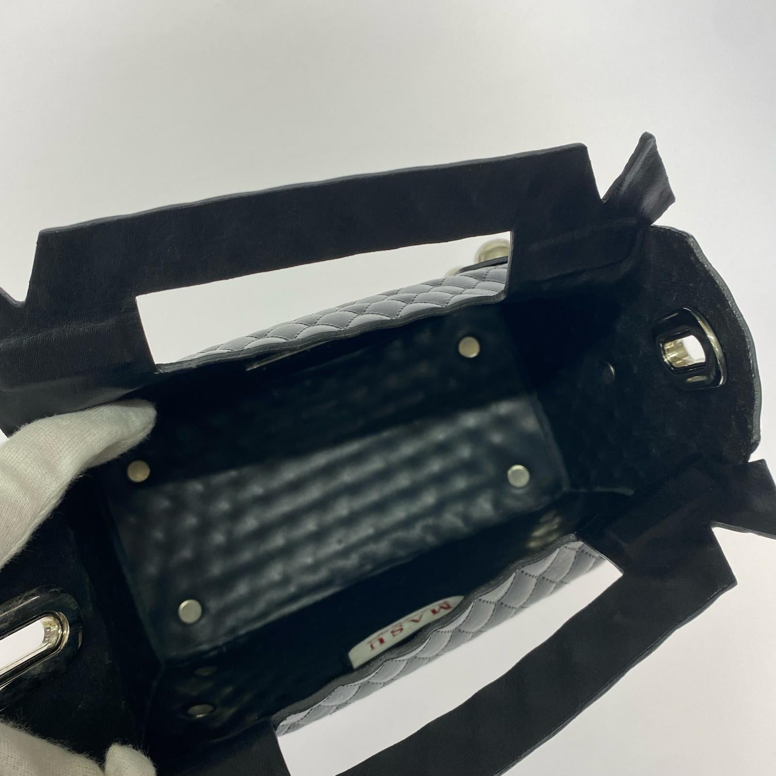 その他バッグ LEATHER CAKE BAG ブラック ブラック