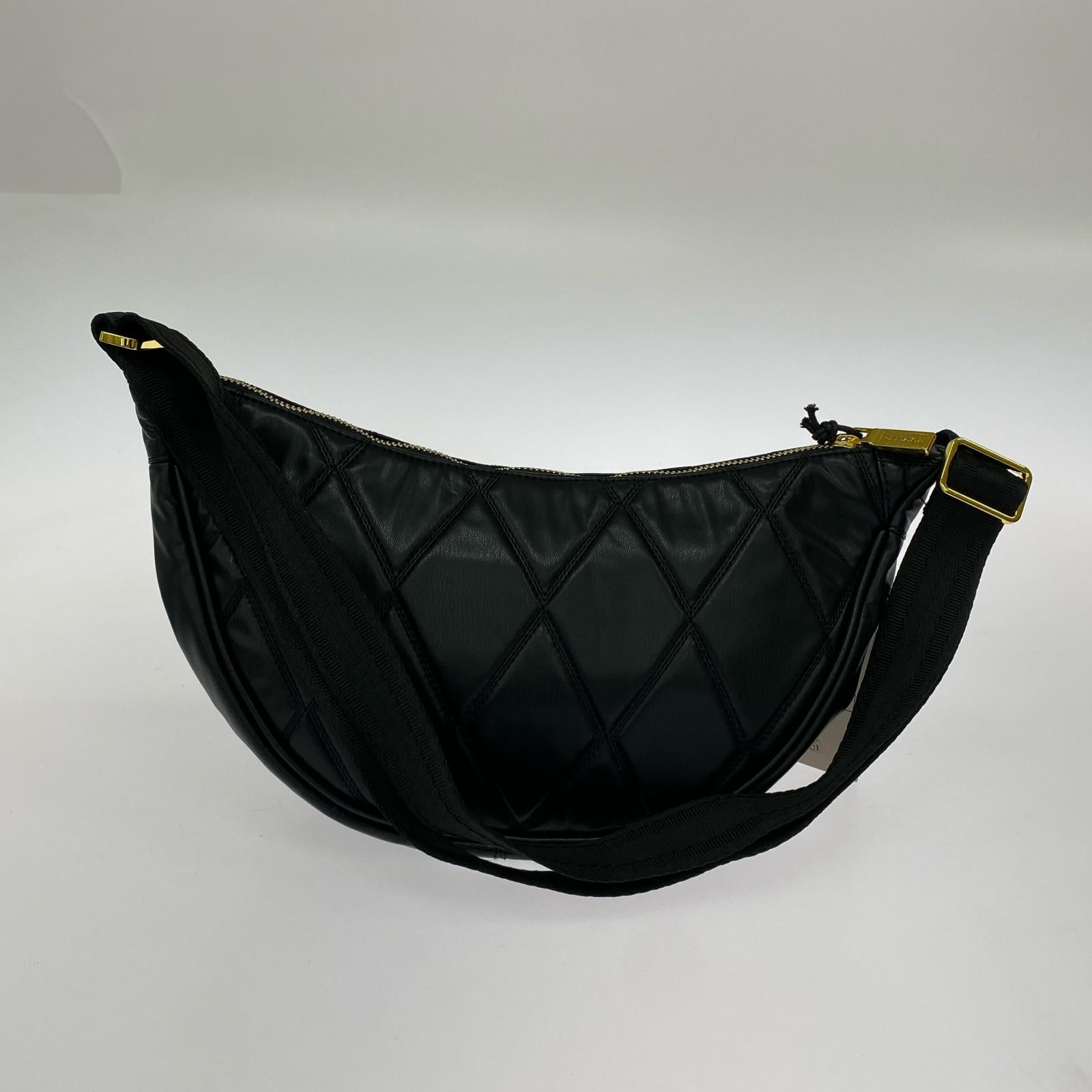 ショルダーバッグ KILTY DIAMOND QUILT SLING ブラック