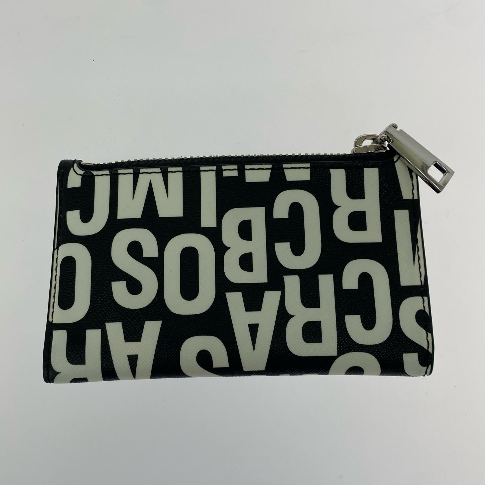 コンパクトウォレット シグネチャー 二つ折り財布