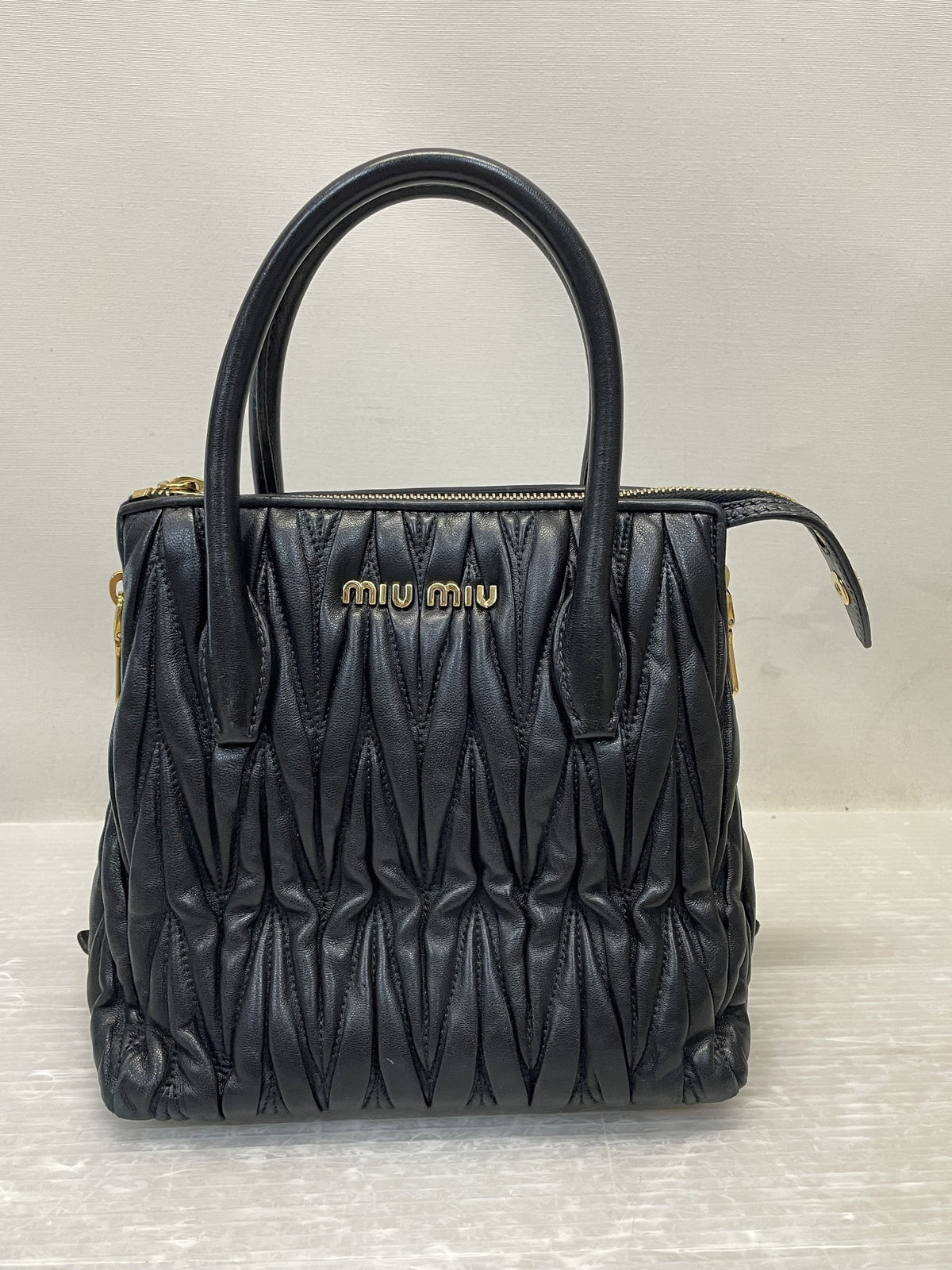 miu miu マテラッセ 2WAYバッグ ブラック
