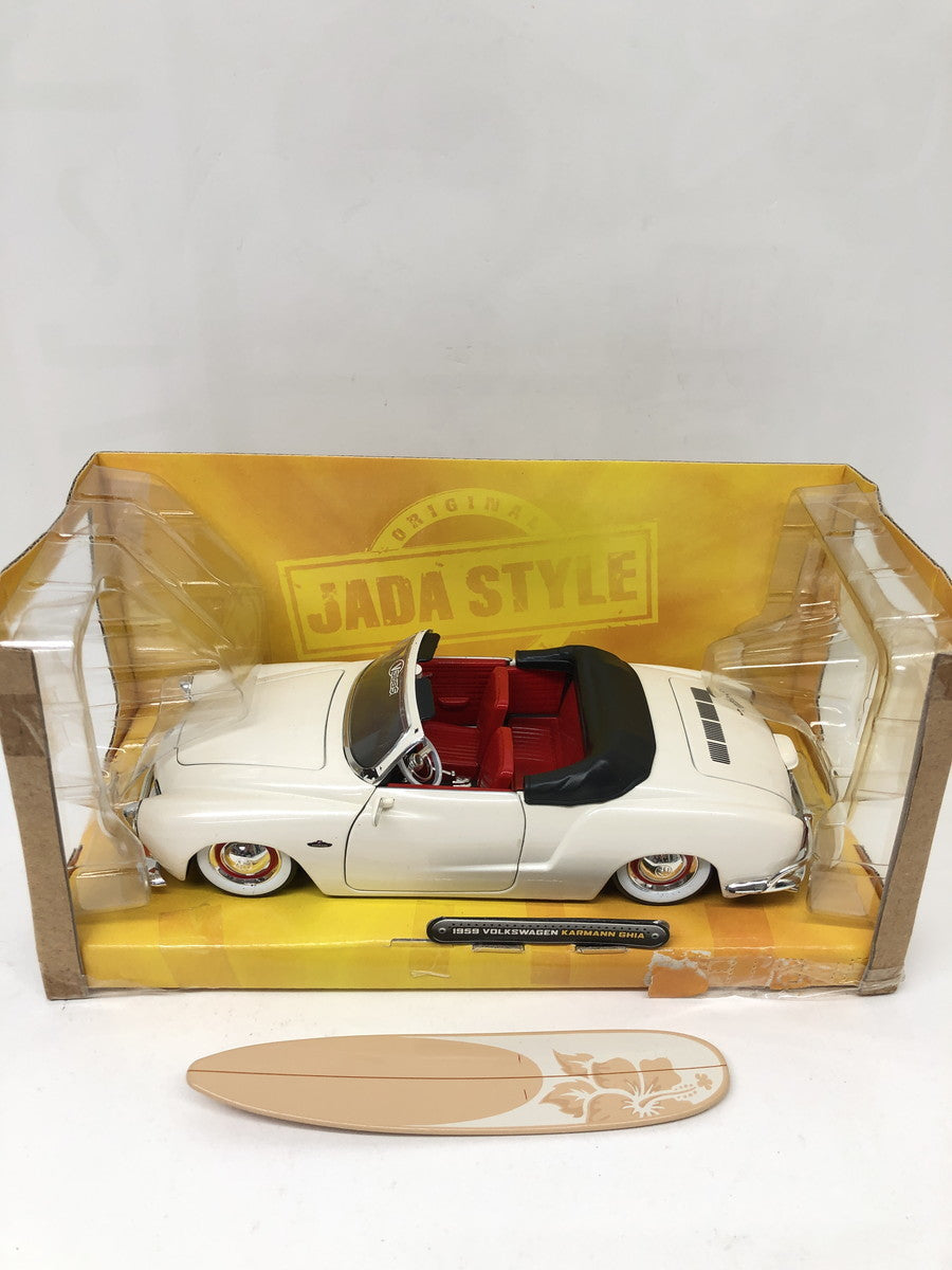 Jadatoys 1/24 1959 VOLKSWAGEN KARMANN スケールカー