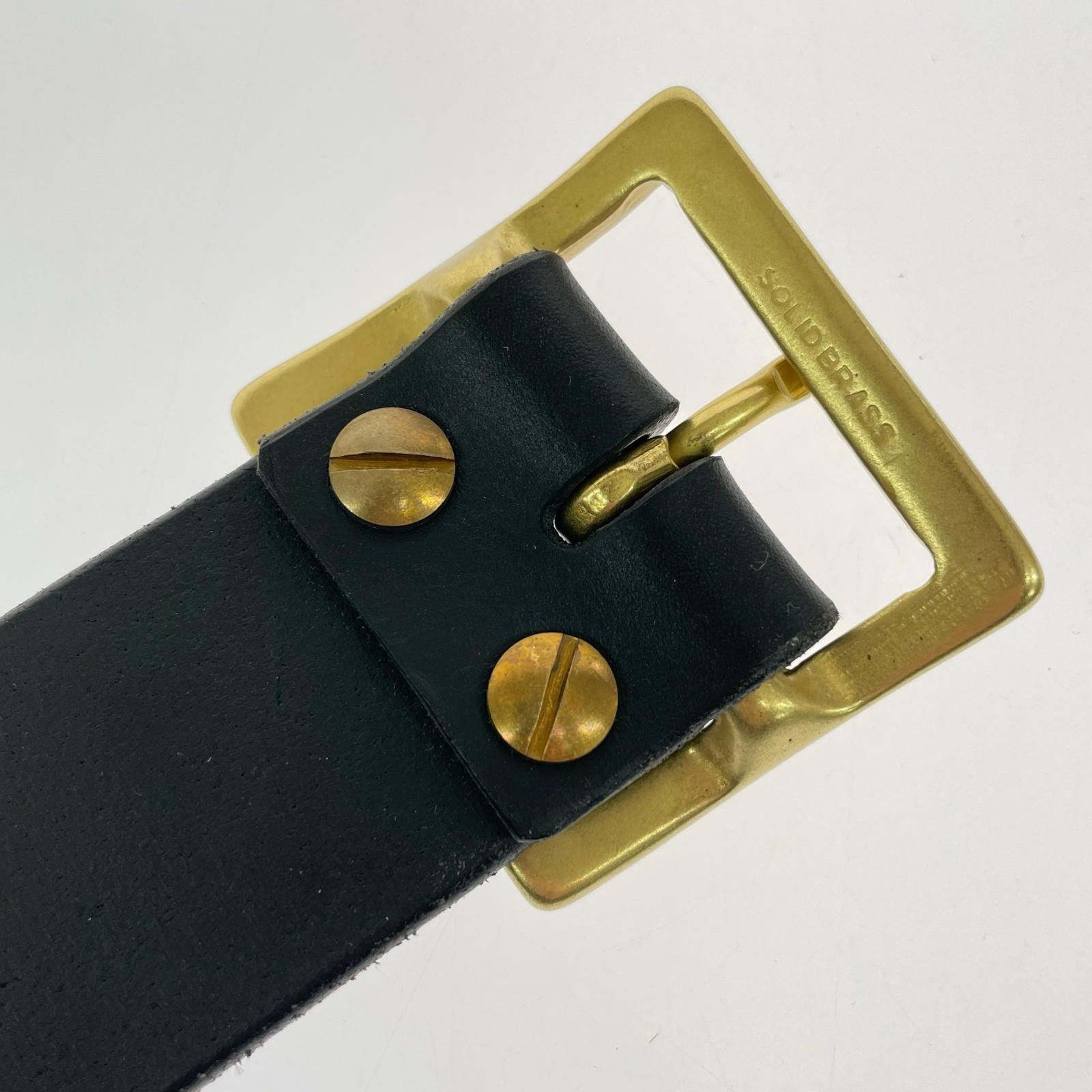 その他アクセサリー .SOLID BRASS フラワースタッズ レザーベルト 黒 ブラック