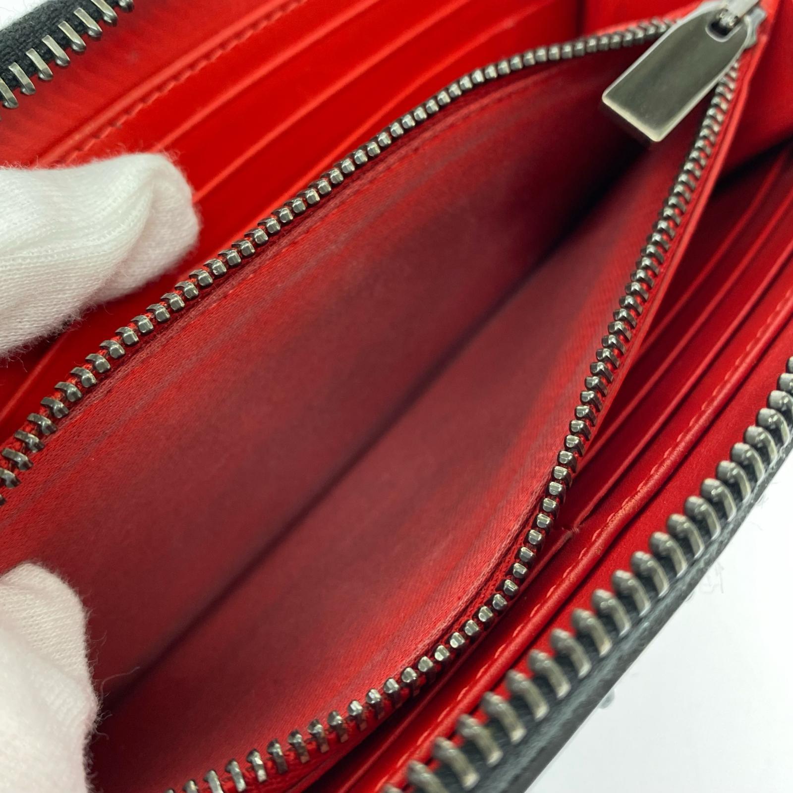 C.Louboutin/スタッズラウンドジップ長財布