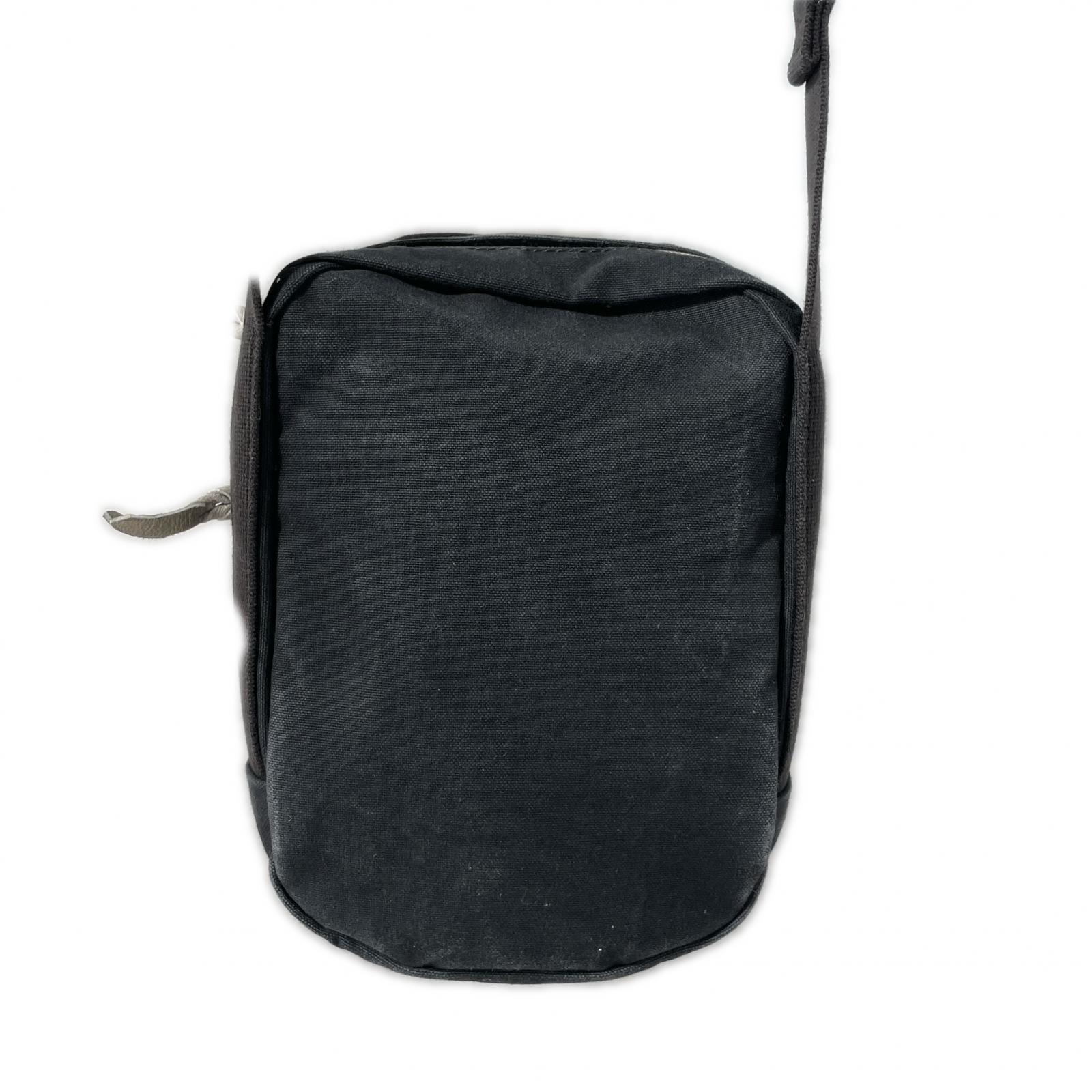 ショルダーバッグ BEAT SHOULDER BAG 黒 727-09045 ブラック