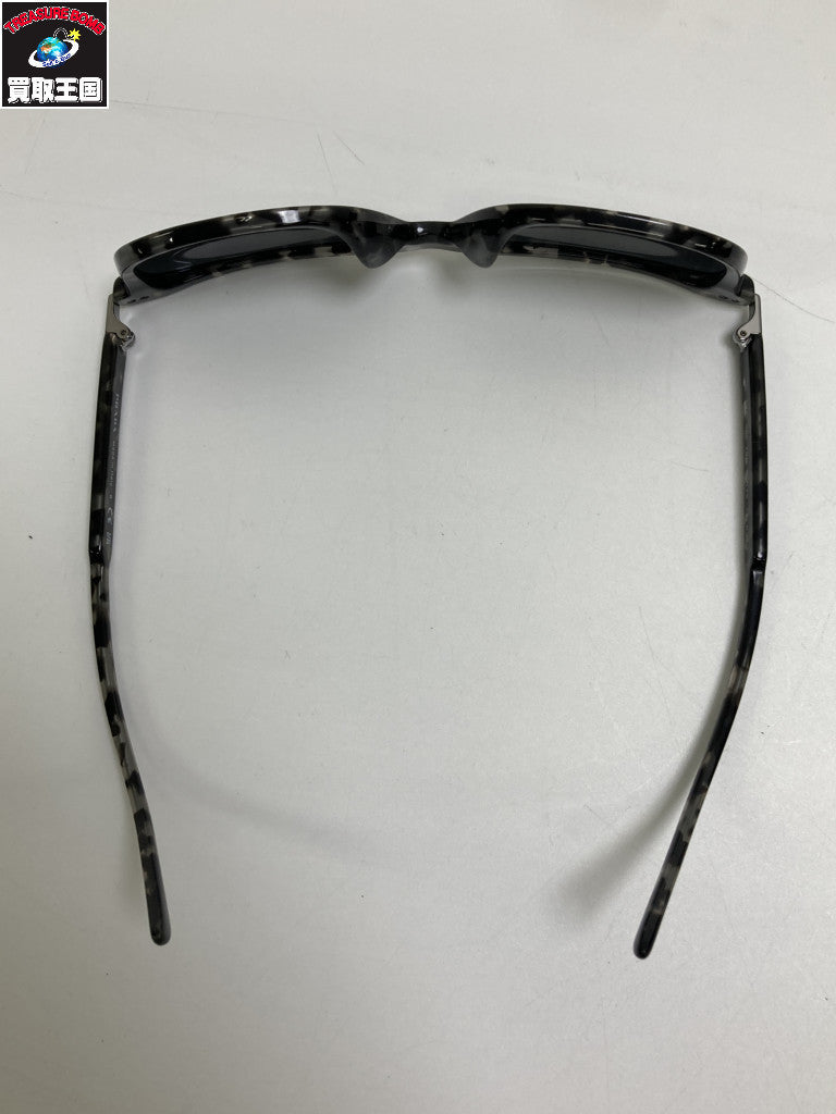 PRADA サングラス SPR18Y