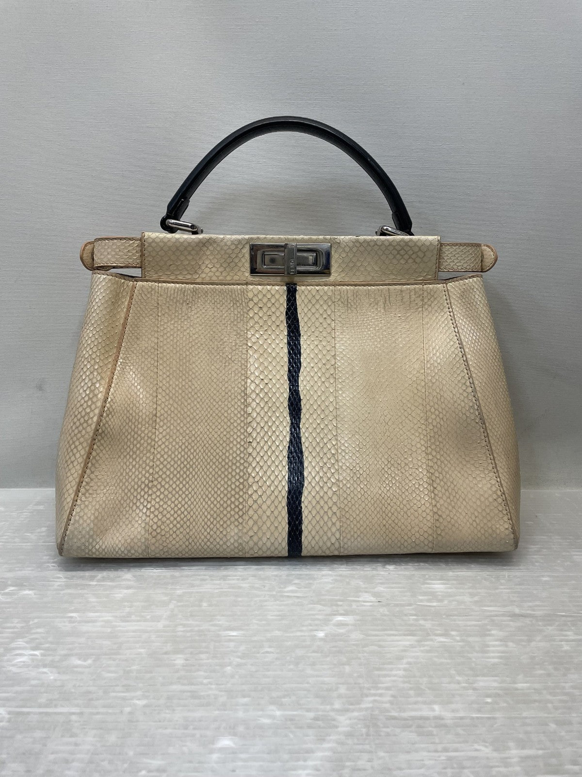 FENDI パイソン ピーカブー 2WAYバッグ ベージュ