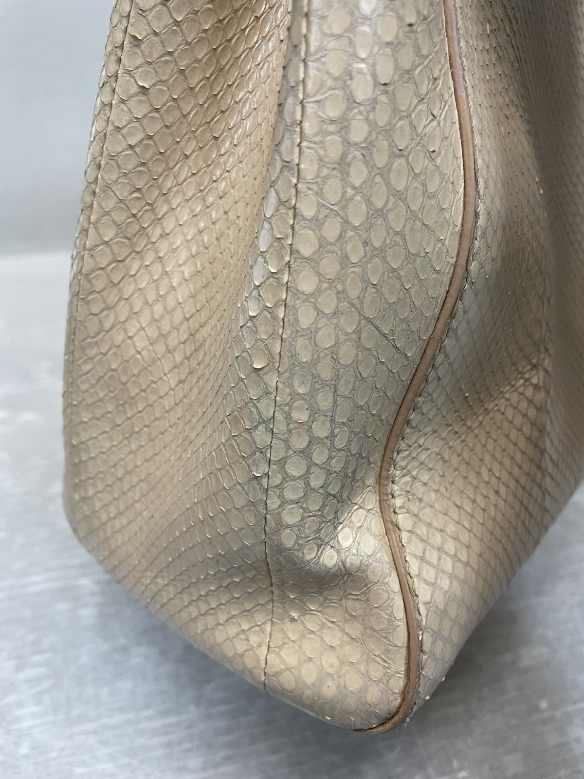 FENDI パイソン ピーカブー 2WAYバッグ ベージュ