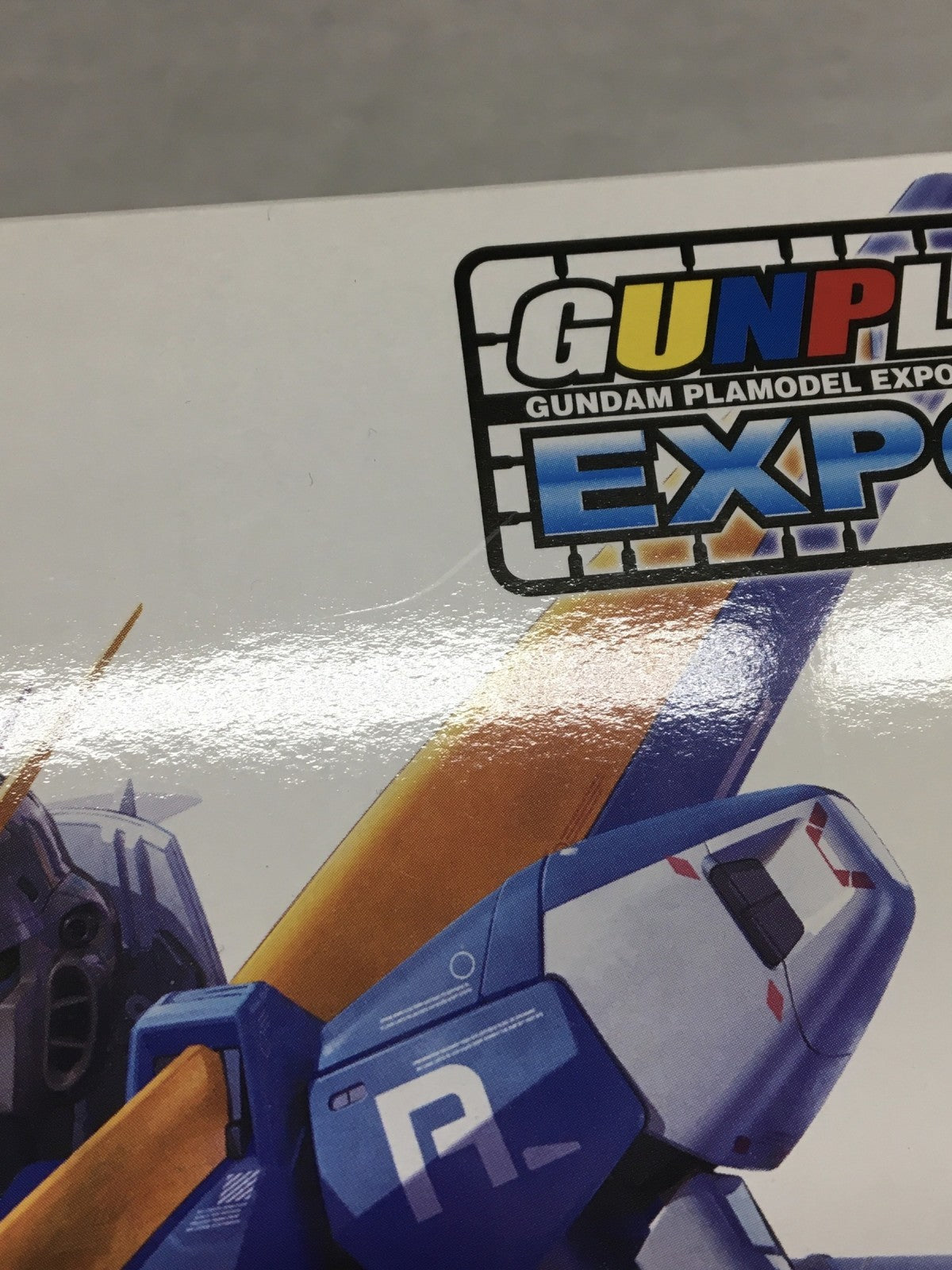 MG V2ガンダム(Ver.Ka) メカニカルクリア/ゴールドメッキVer. ガンプラ