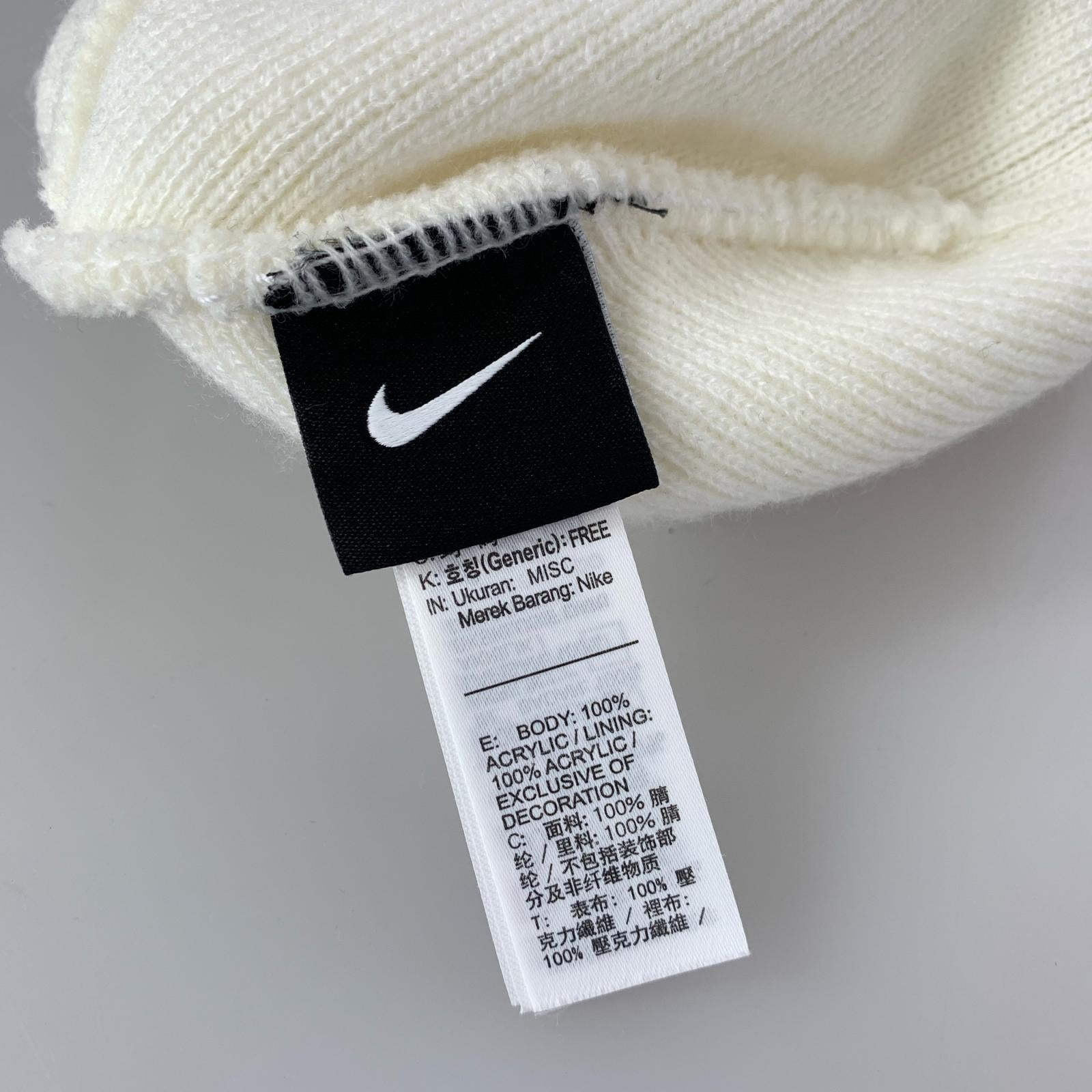 ニットキャップ NIKE CUFFED BEANIE 白 ホワイト