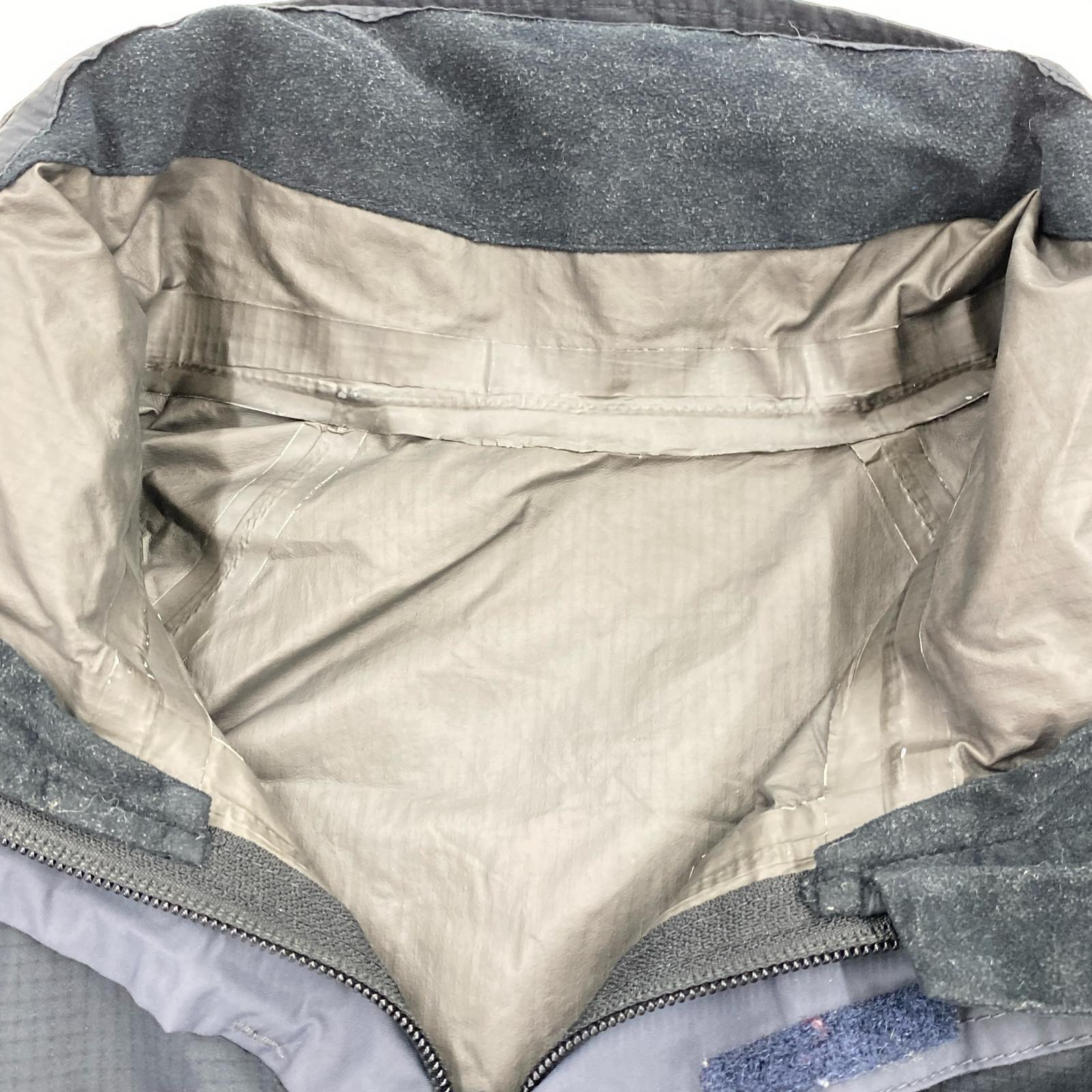 ジャケット BERGHAUS ナイロン 黒 ブラック