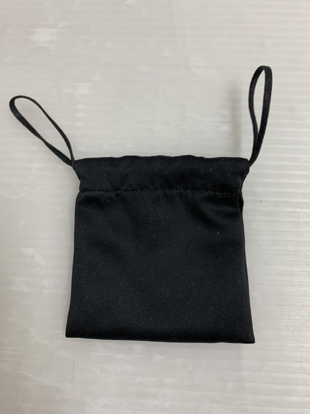 エナメルメタルヘアクリップ BLK