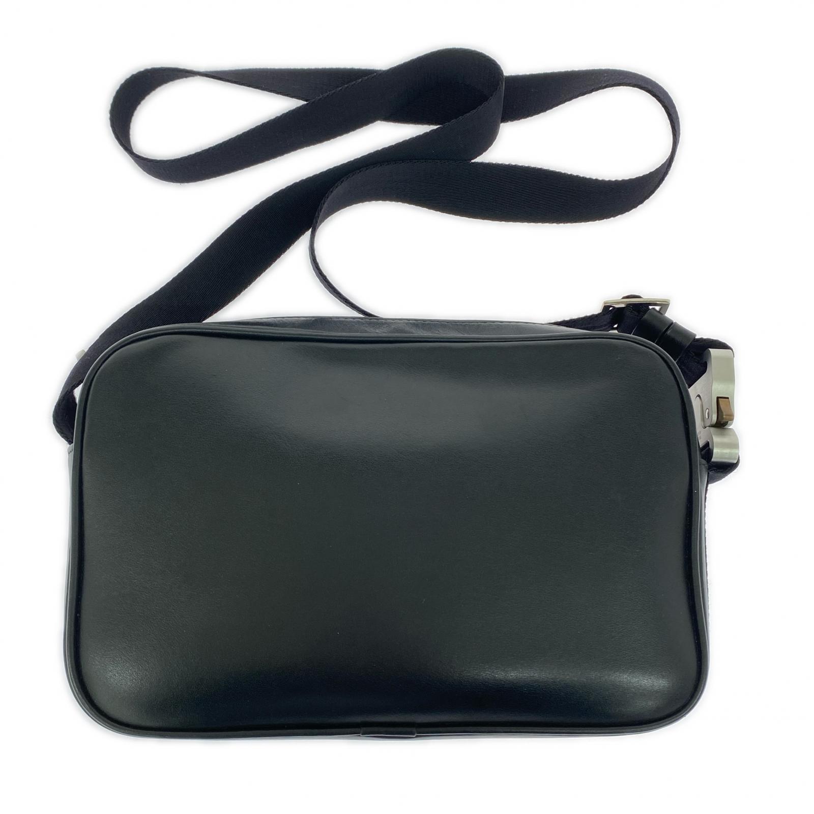ボディバッグ BUCKLE CROSSBODY BAG ブラック