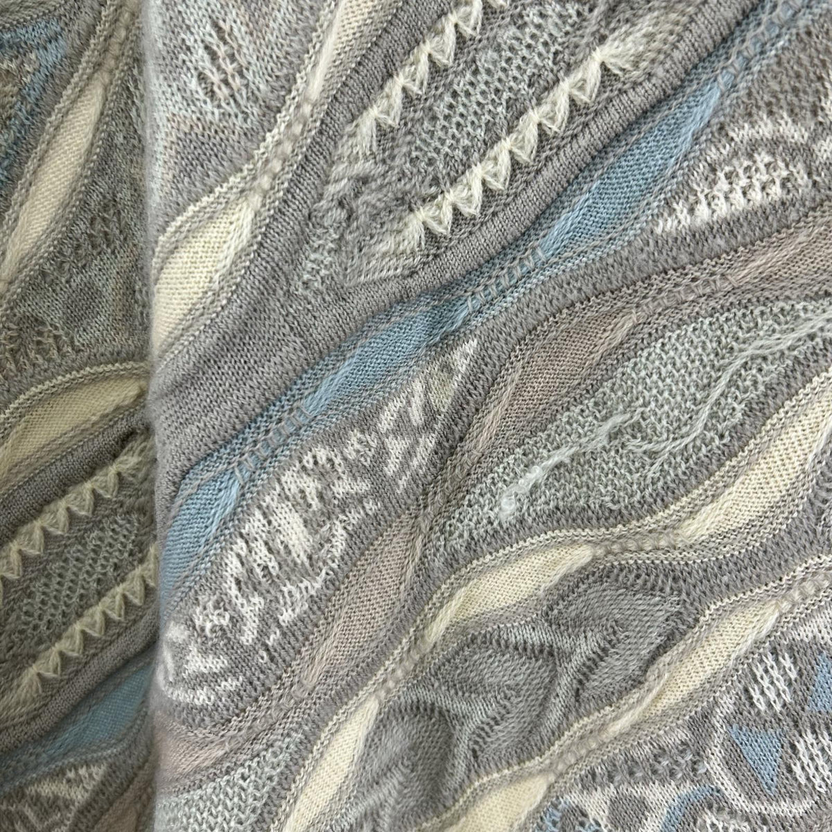 ジャケット COOGI 3Dニットガウン 白 SS マルチカラー