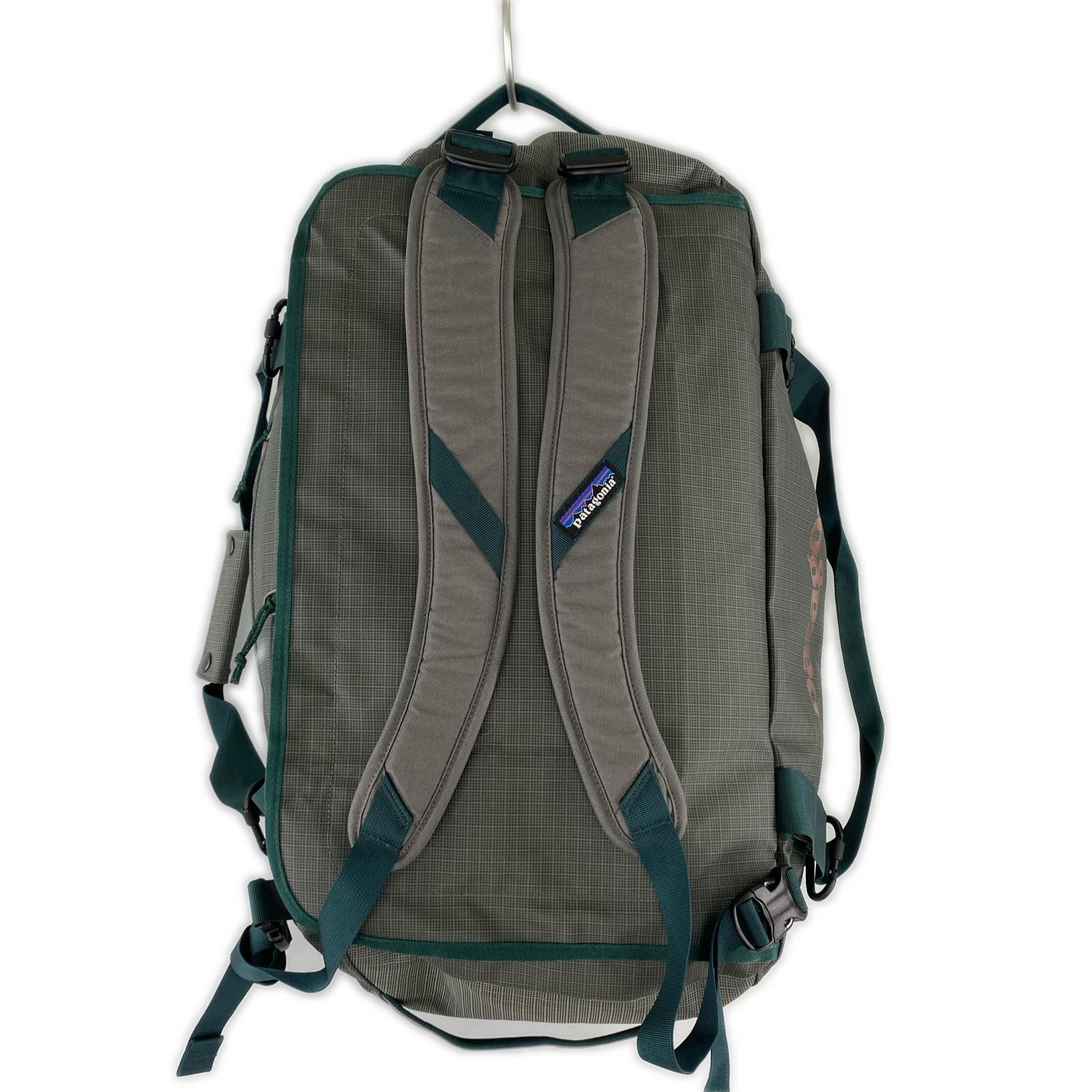 リュック・デイパック BLACK HOLE DUFFEL グレー