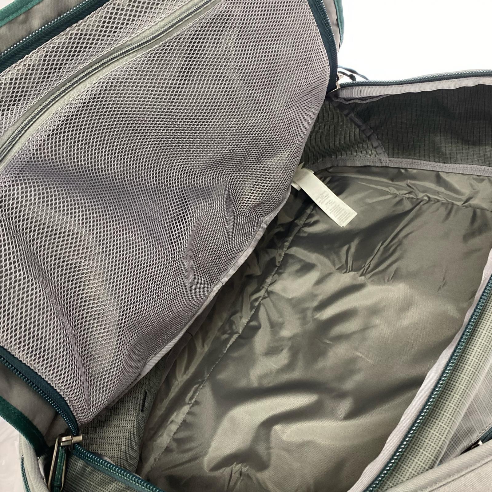 リュック・デイパック BLACK HOLE DUFFEL グレー