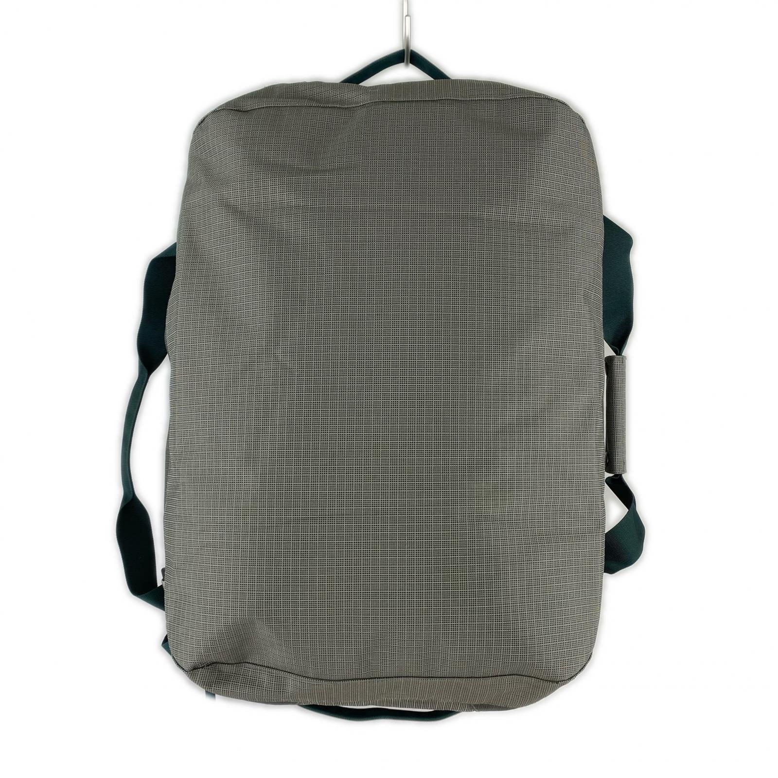 リュック・デイパック BLACK HOLE DUFFEL グレー