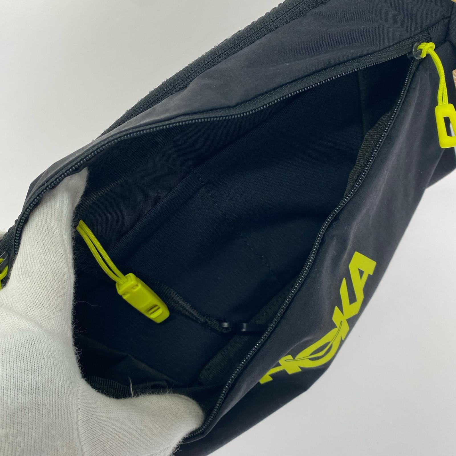 ボディバッグ HIP PACK 2.5L ブラック