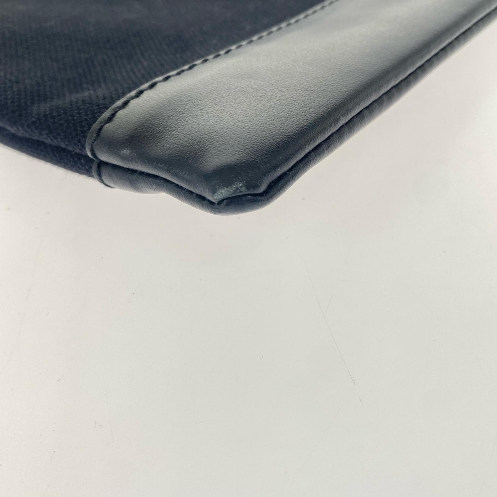 BALENCIAGA ネイビークリップM