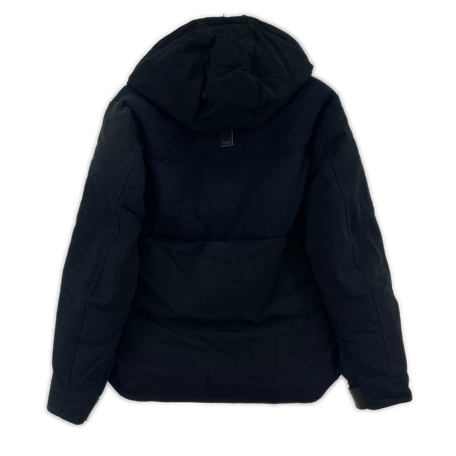 ダウンジャケット ×Carhartt フード付きダウンジャケット ブラック (S) S ブラック