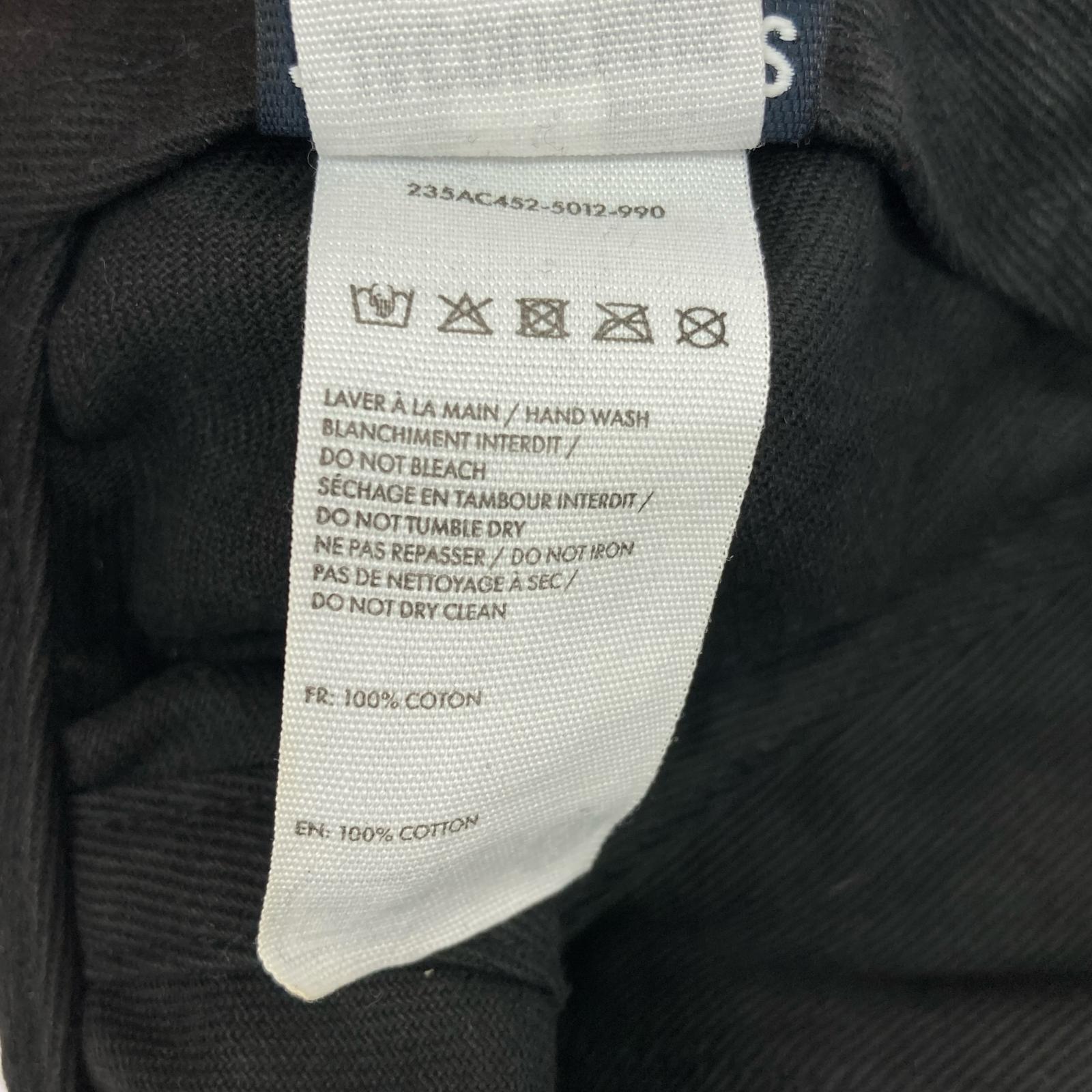 キャップ JACQUEMUS ベースボールキャップ メタルロゴ ブラック