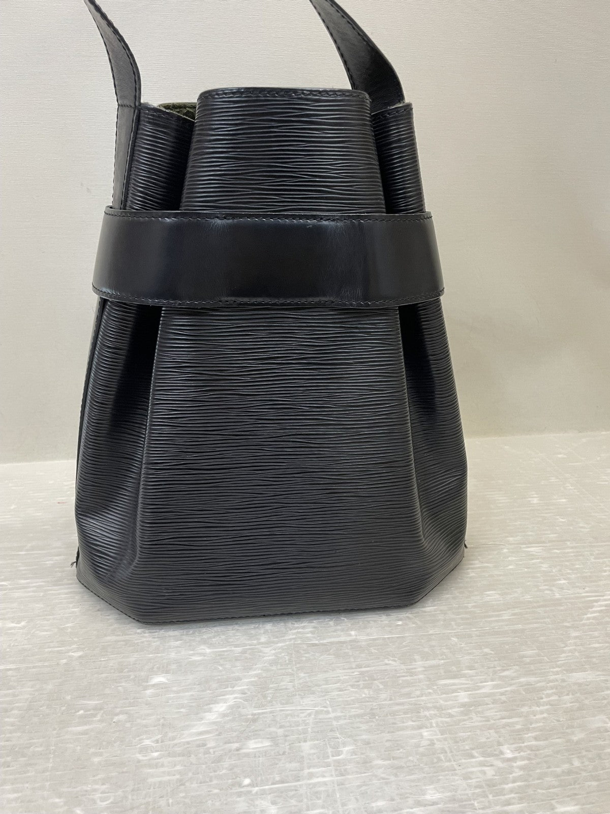 LOUIS VUITTON エピ サックデポールPM ショルダーバッグ ノワール M80157