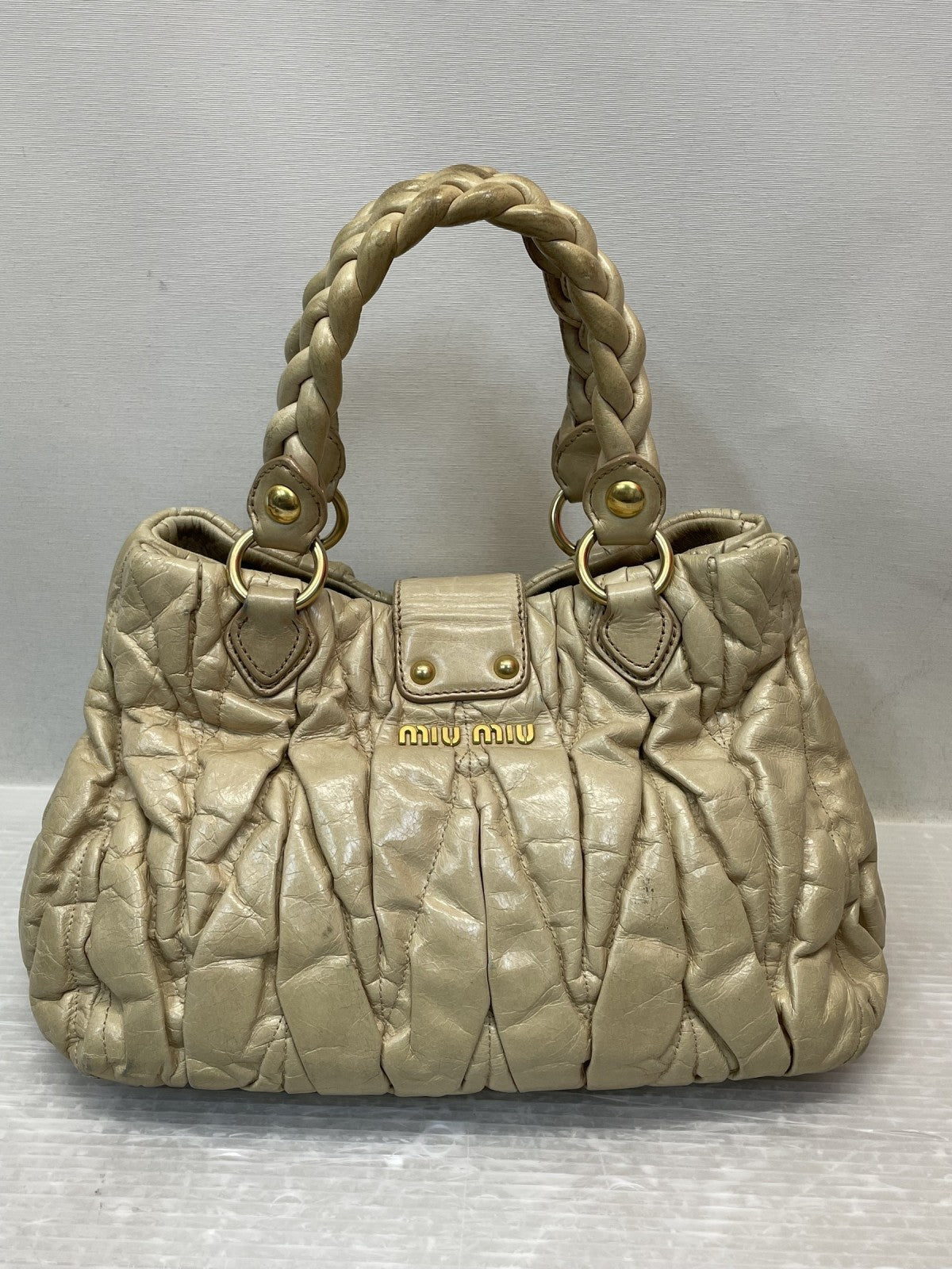 Miu Miu マテラッセ レザーハンドバッグ ベージュ