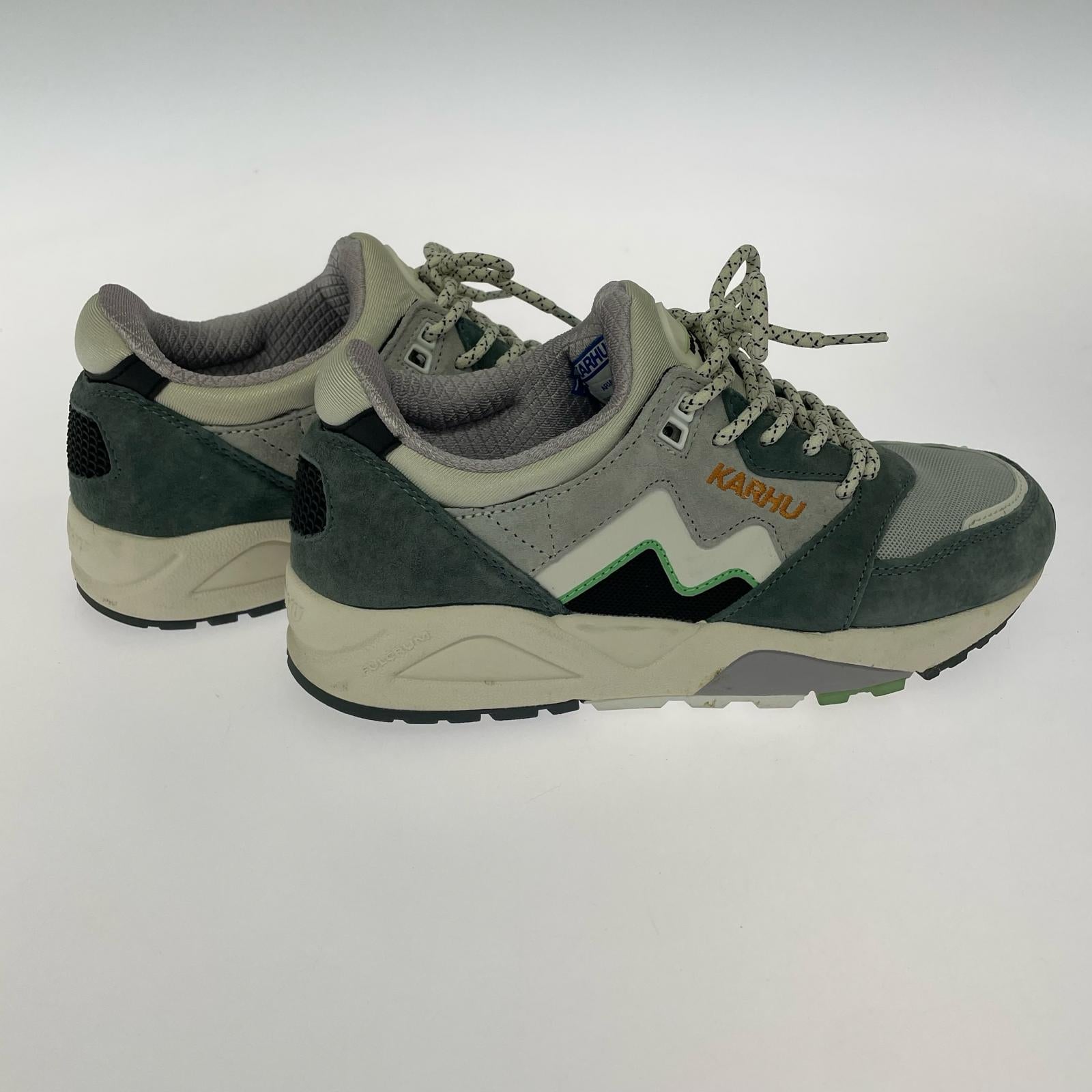 スニーカー KARHU ARIA 95