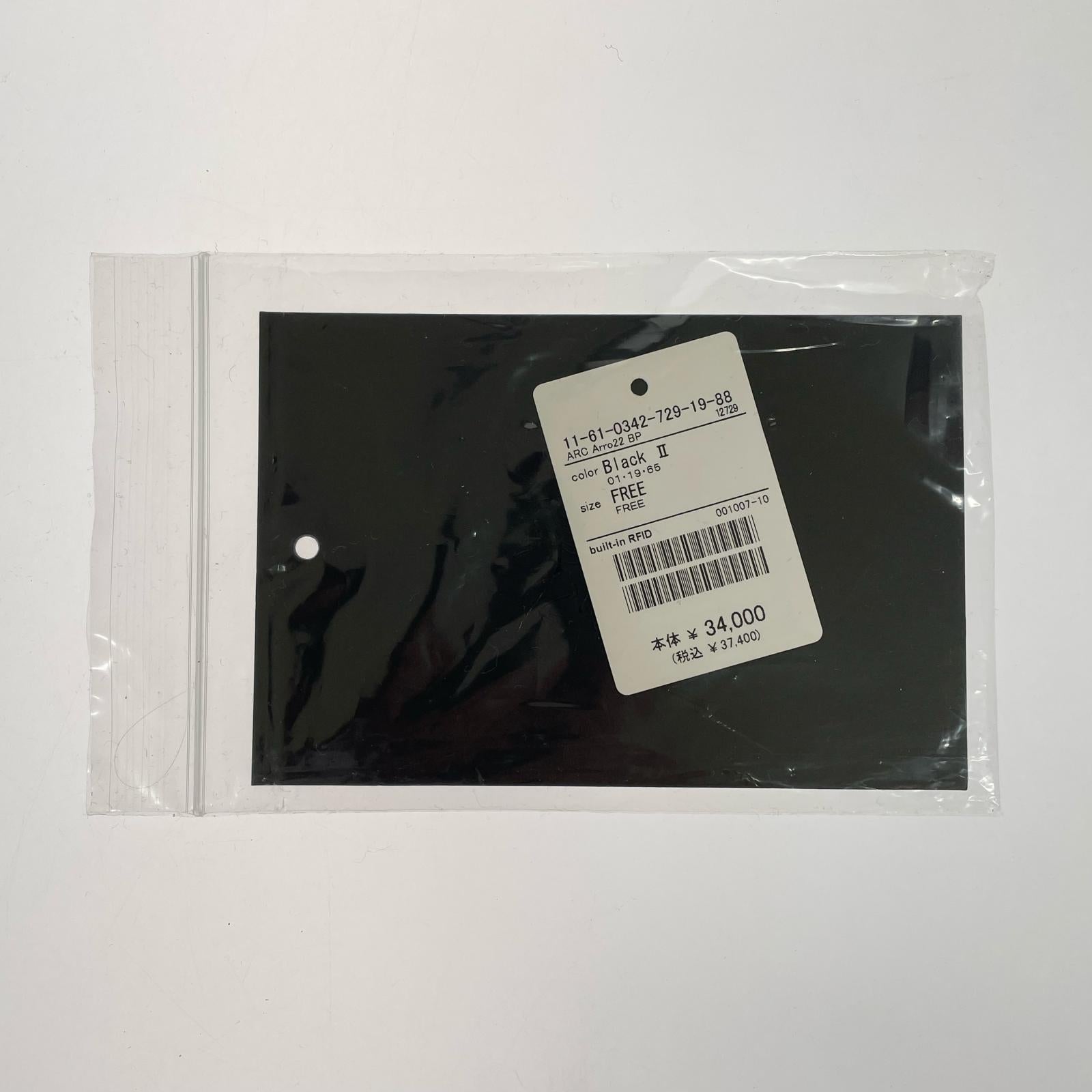 リュック・デイパック Arro 22 Buckpack 22 L ブラック