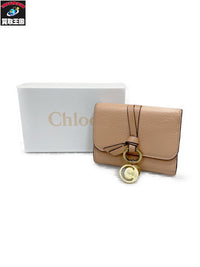 Chloe アルファベット スモールトリフォールド コンパクトウォレット