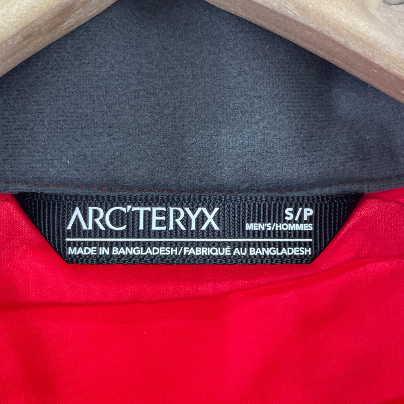 ジャケット ARC'TERYX ATOM VEST アトムベスト S レッド S レッド