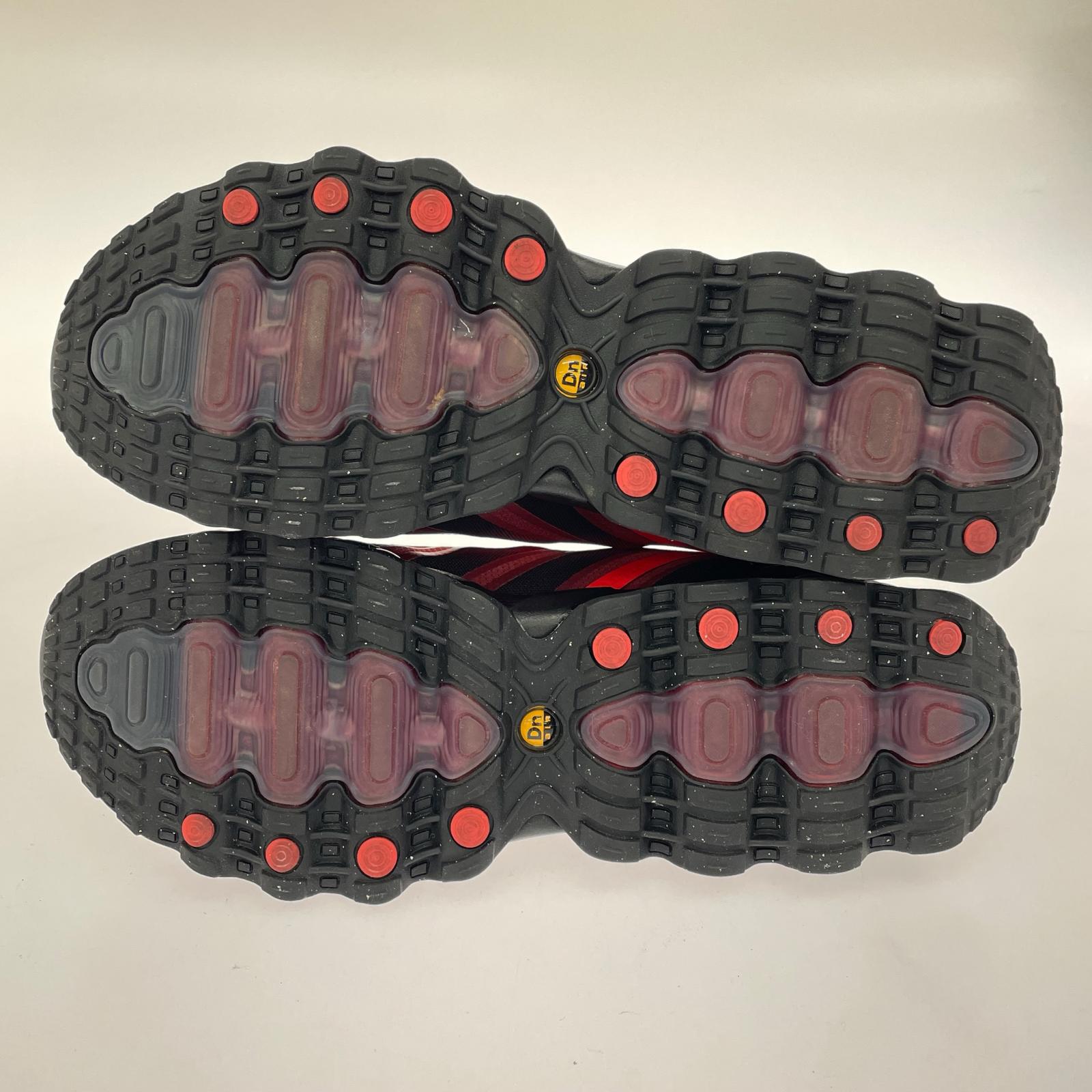 スニーカー Air Max DN8 Black/University Red 28.5cm (US10 1/2 UK10 EU47)