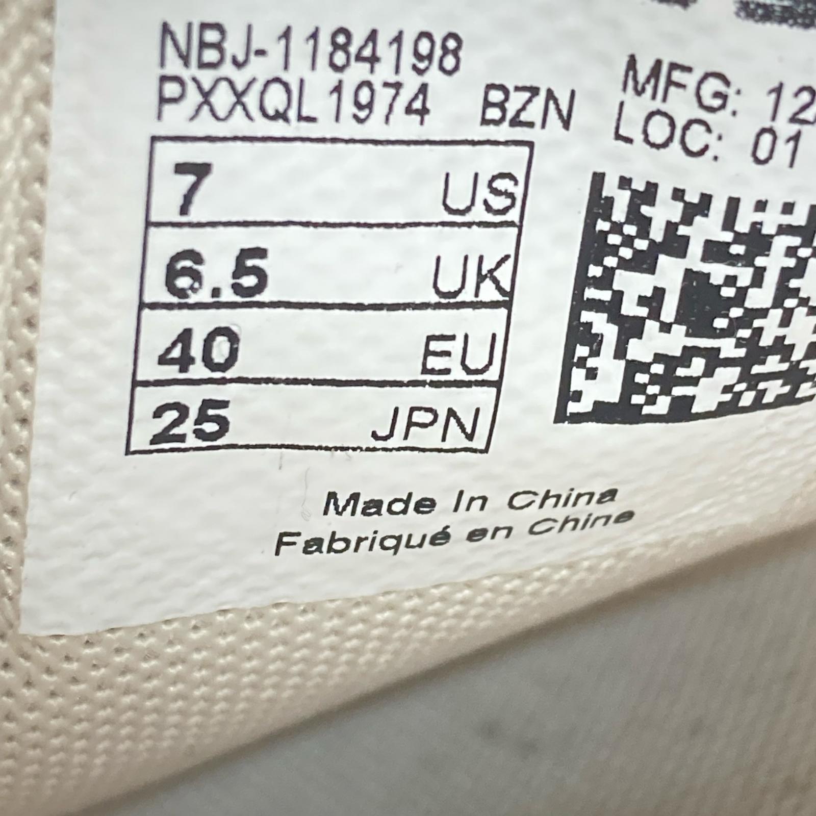 スニーカー ML725CH 白系 25.0 25cm (US7 UK6 1/2 EU40) ホワイト