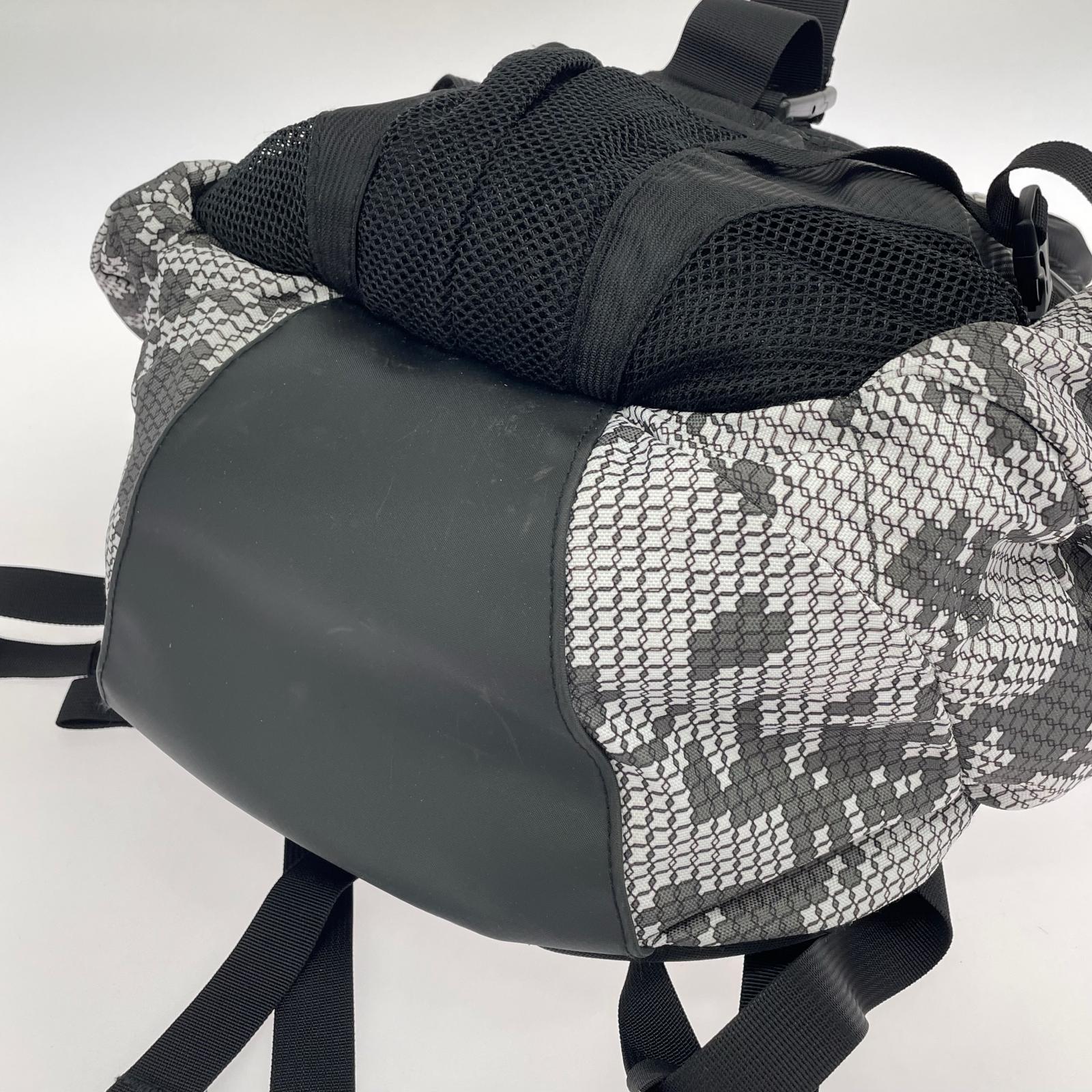 リュック・デイパック 00s Icon Backpack シーメットカモ