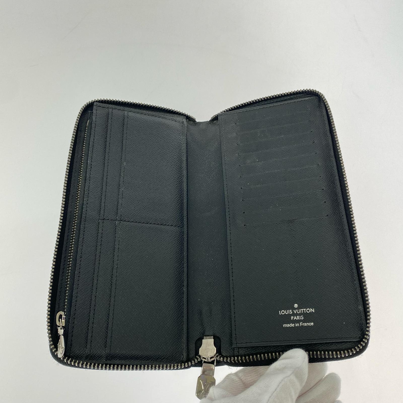 LV エクリプス ジッピーウォレット ヴェルティカル M62295