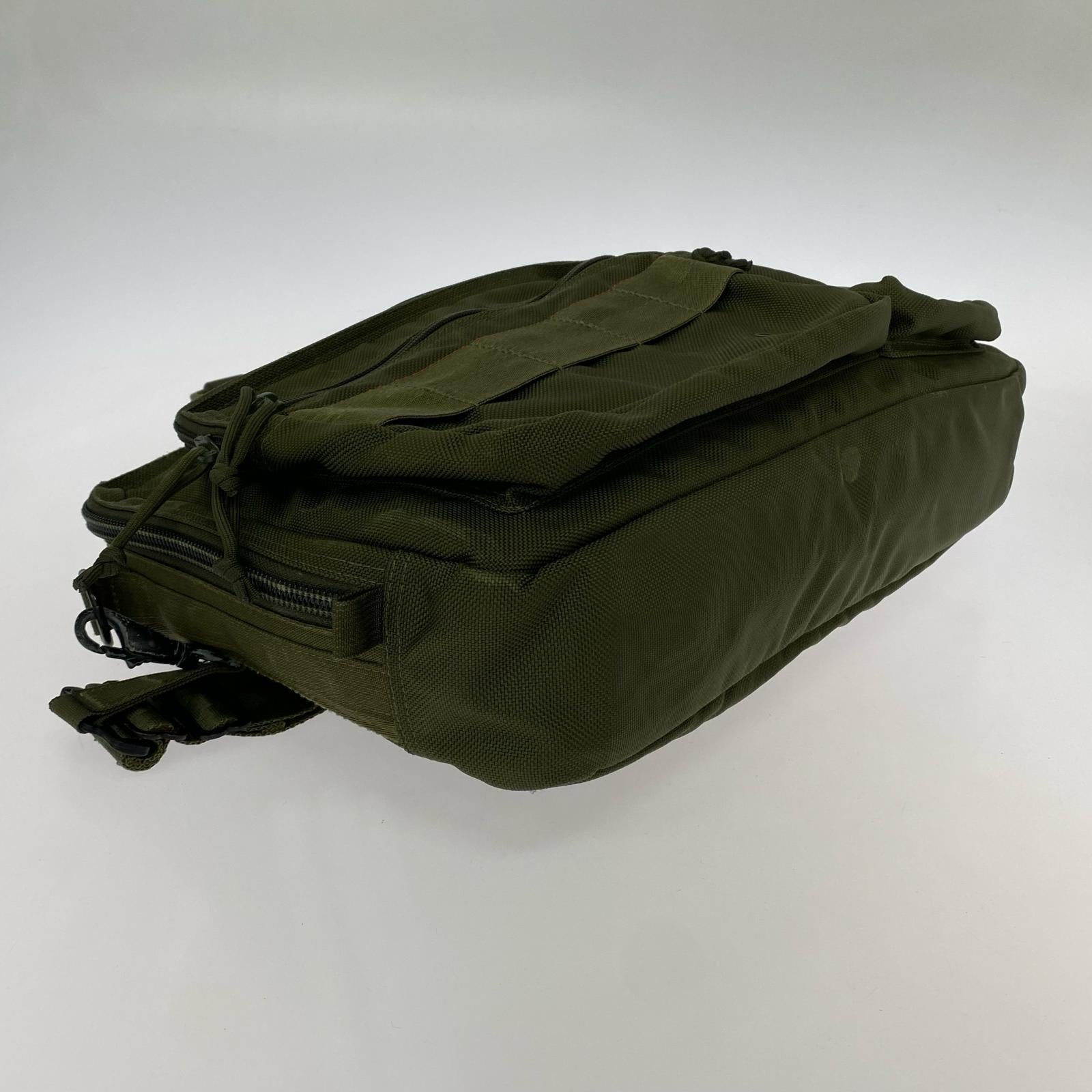ブリーフケース NEO B4 LINER USA製 緑 グリーン